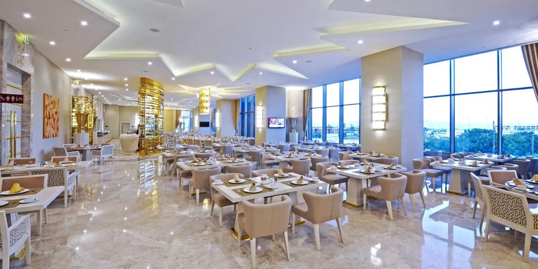 Restaurant/Places to Eat in Crowne Plaza Bursa Convention Center & Thermal Spa, an IHG Hotel