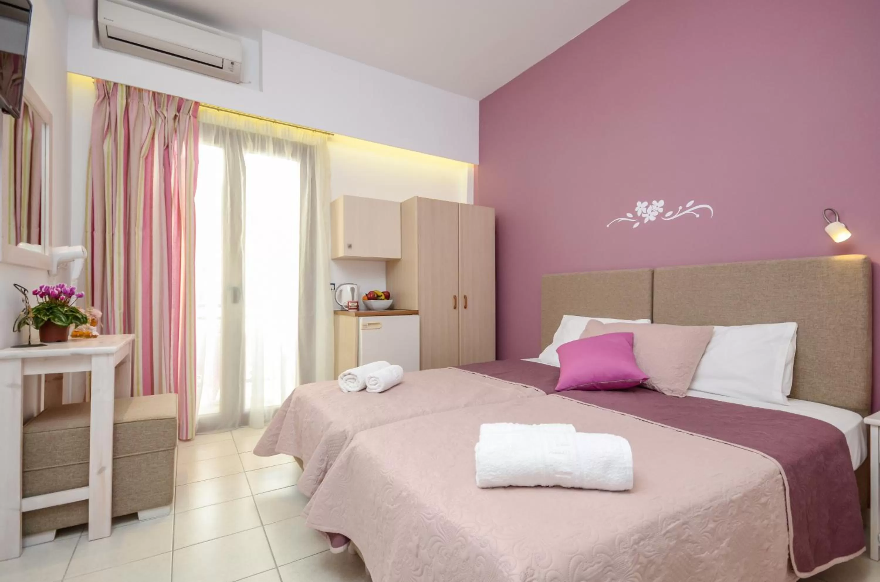 Bedroom, Bed in Panormos Hotel and Studios