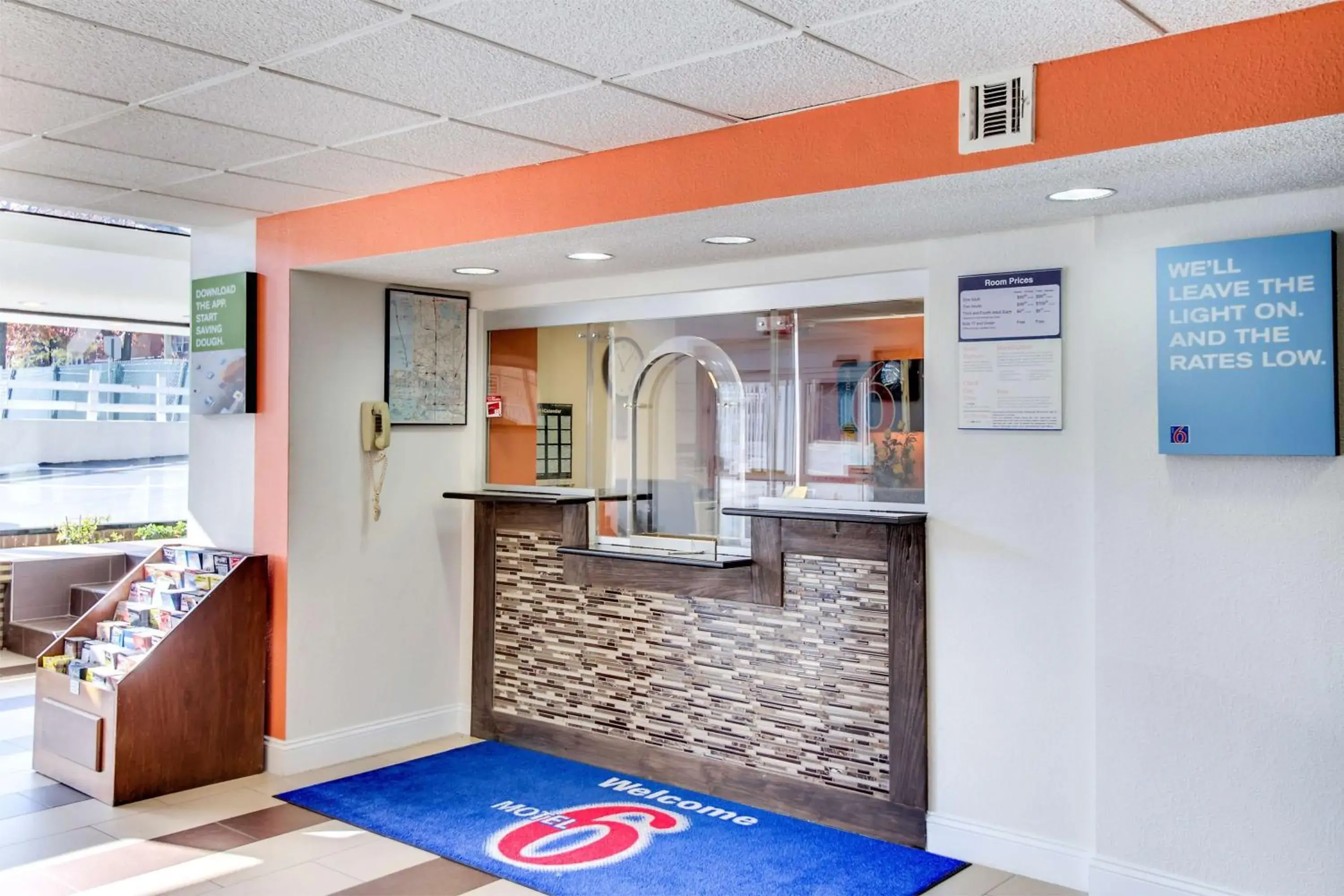 Lobby or reception, Lobby/Reception in Motel 6-Washington, DC