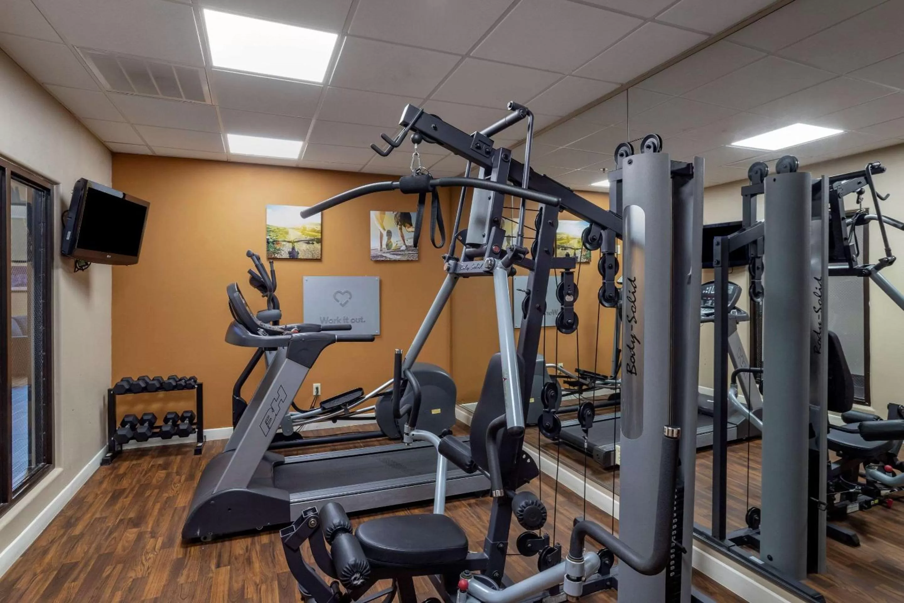 Fitness centre/facilities in Comfort Suites Houston near Medical Center- NRG Stadium