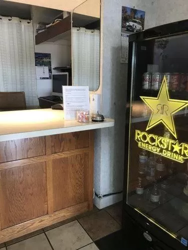 Property building in Americas Inn Bardstown