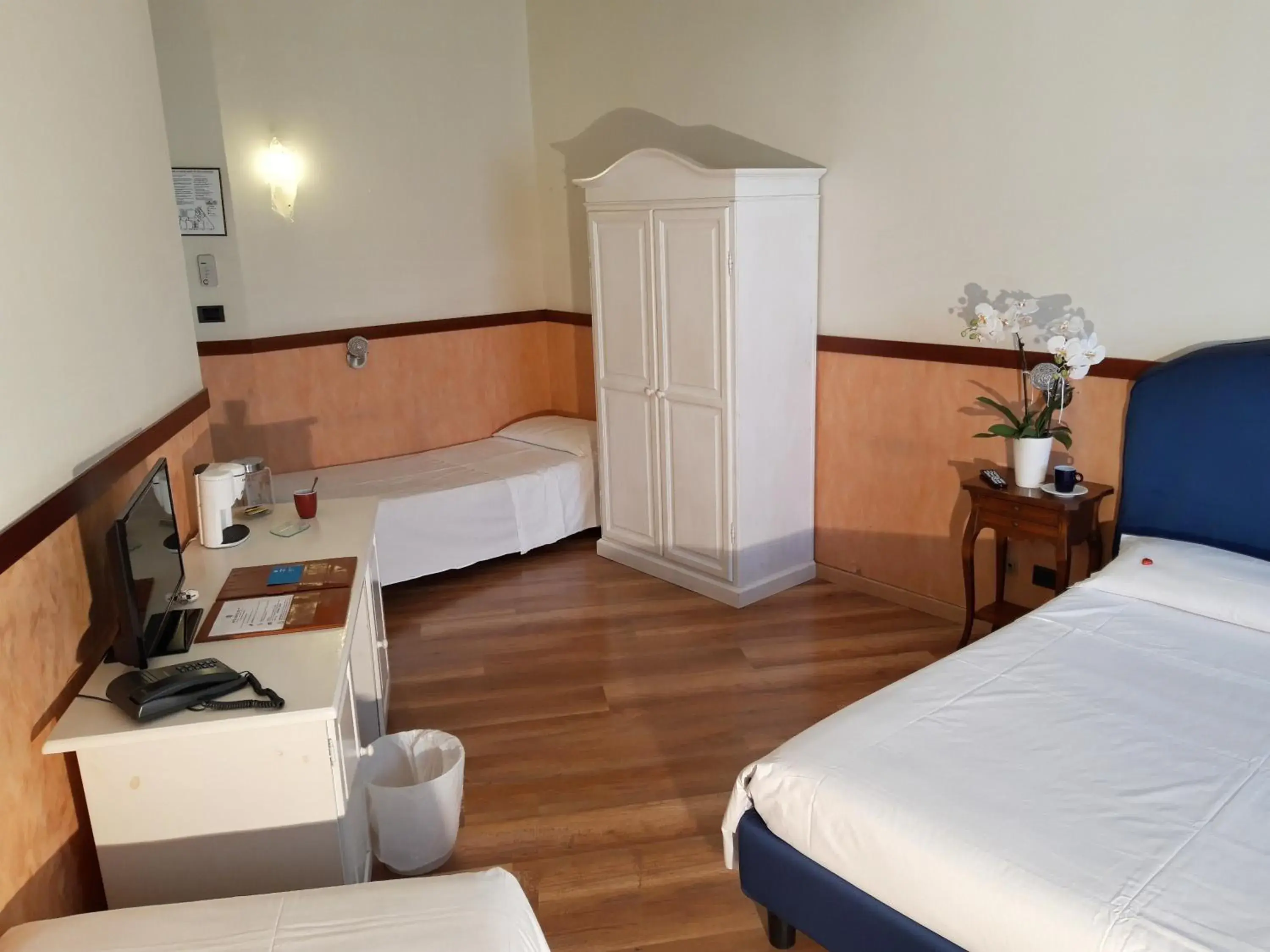 Bedroom, Bed in Hotel San Felice