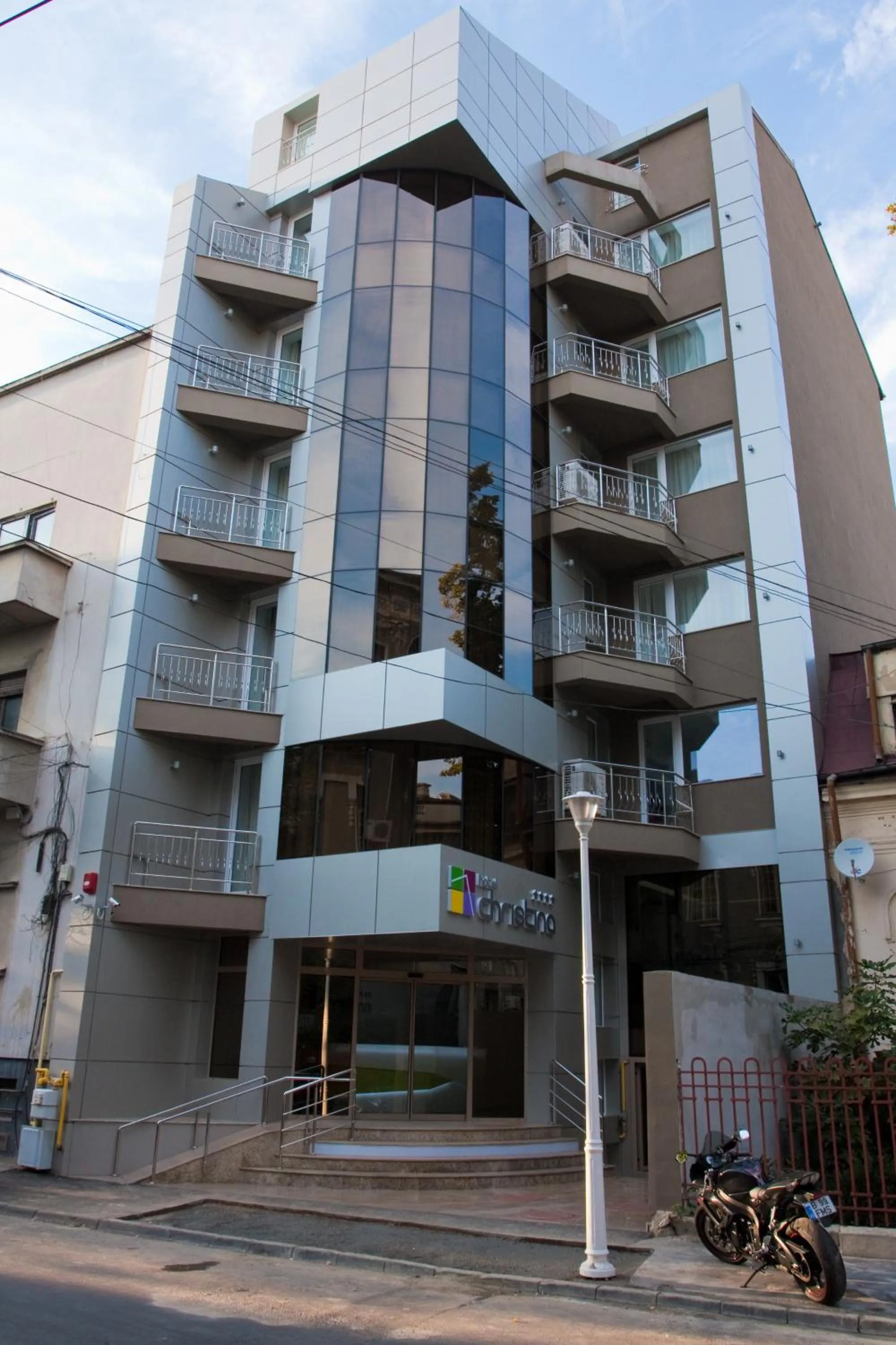 Facade/entrance in Christina Hotel