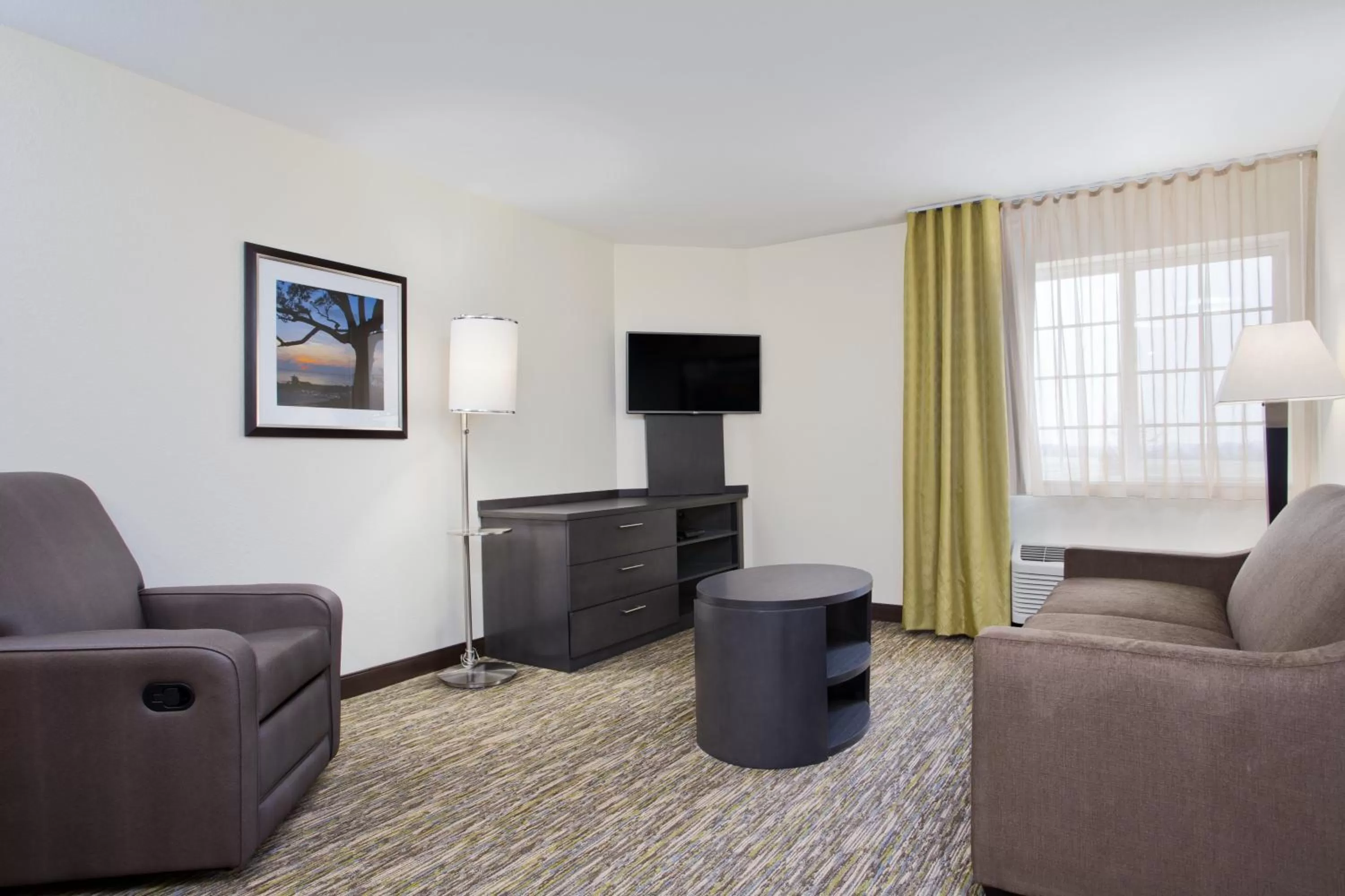 Photo of the whole room in Candlewood Suites Fort Campbell - Oak Grove by IHG
