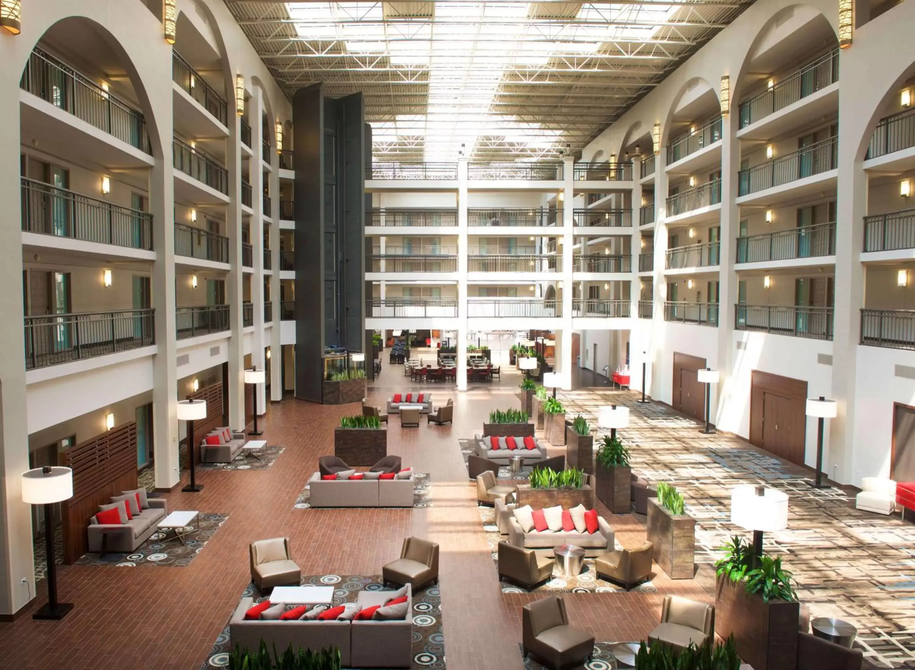 Lobby or reception, Restaurant/Places to Eat in Embassy Suites by Hilton Detroit - Livonia/Novi