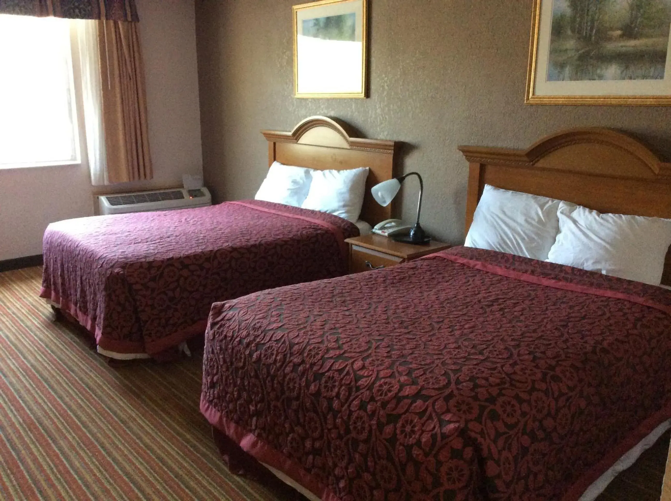 Day, Bed in Days Inn by Wyndham Albion Day, Bed in Days Inn by Wyndham Albion