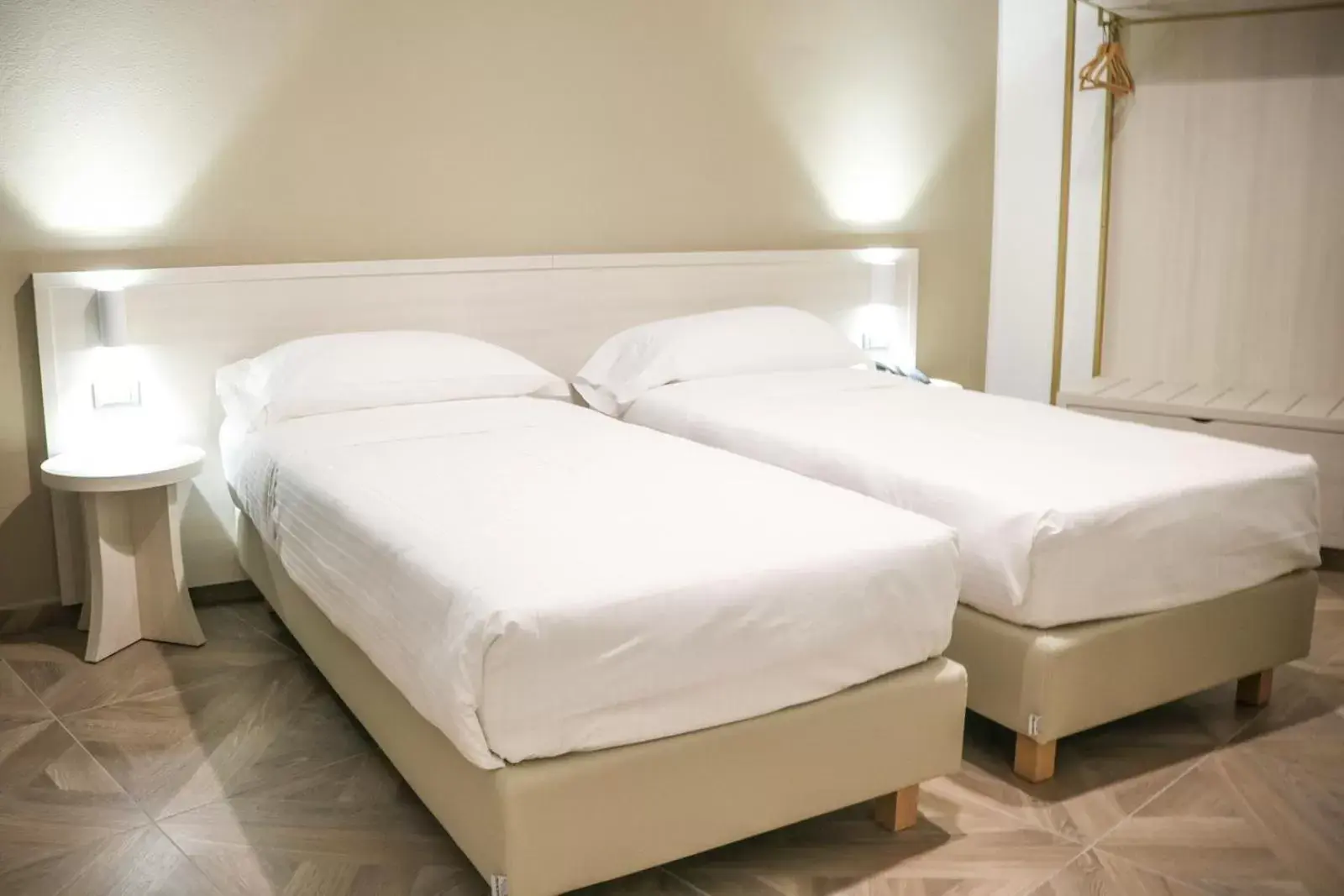 Bed in Hotel Donatello