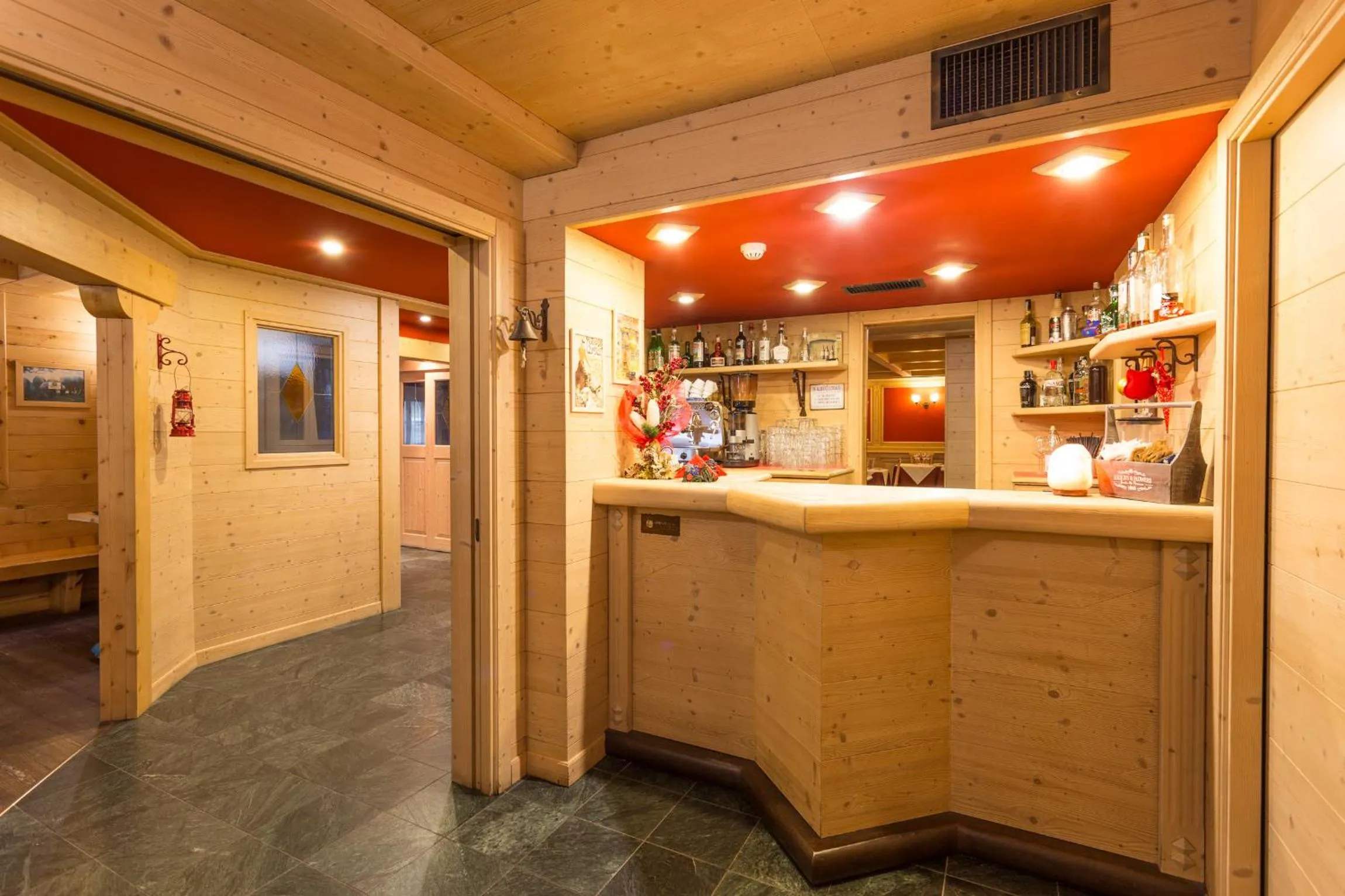 Lounge or bar in Hotel Arisch