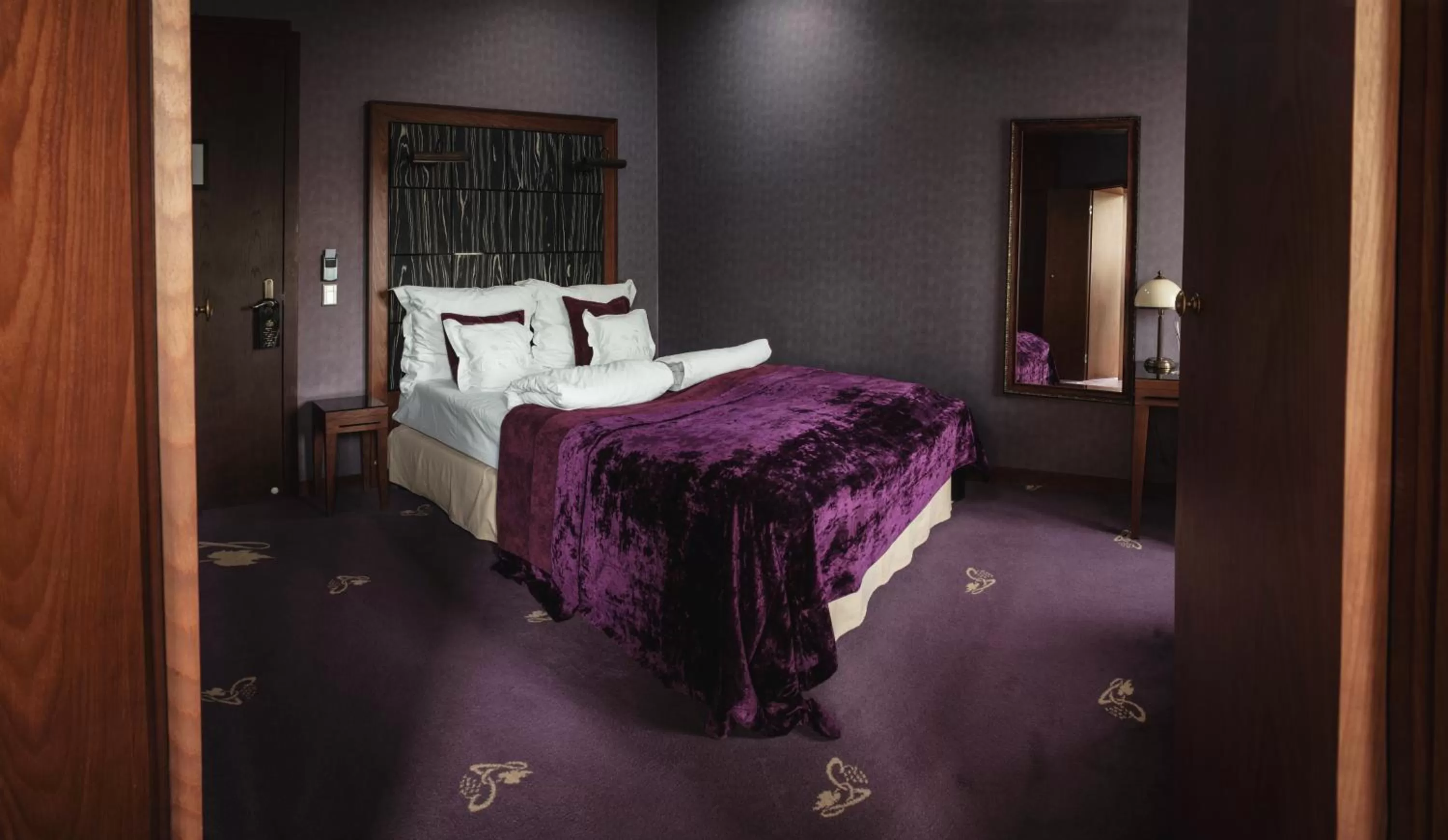 Bed in Grape Hotel