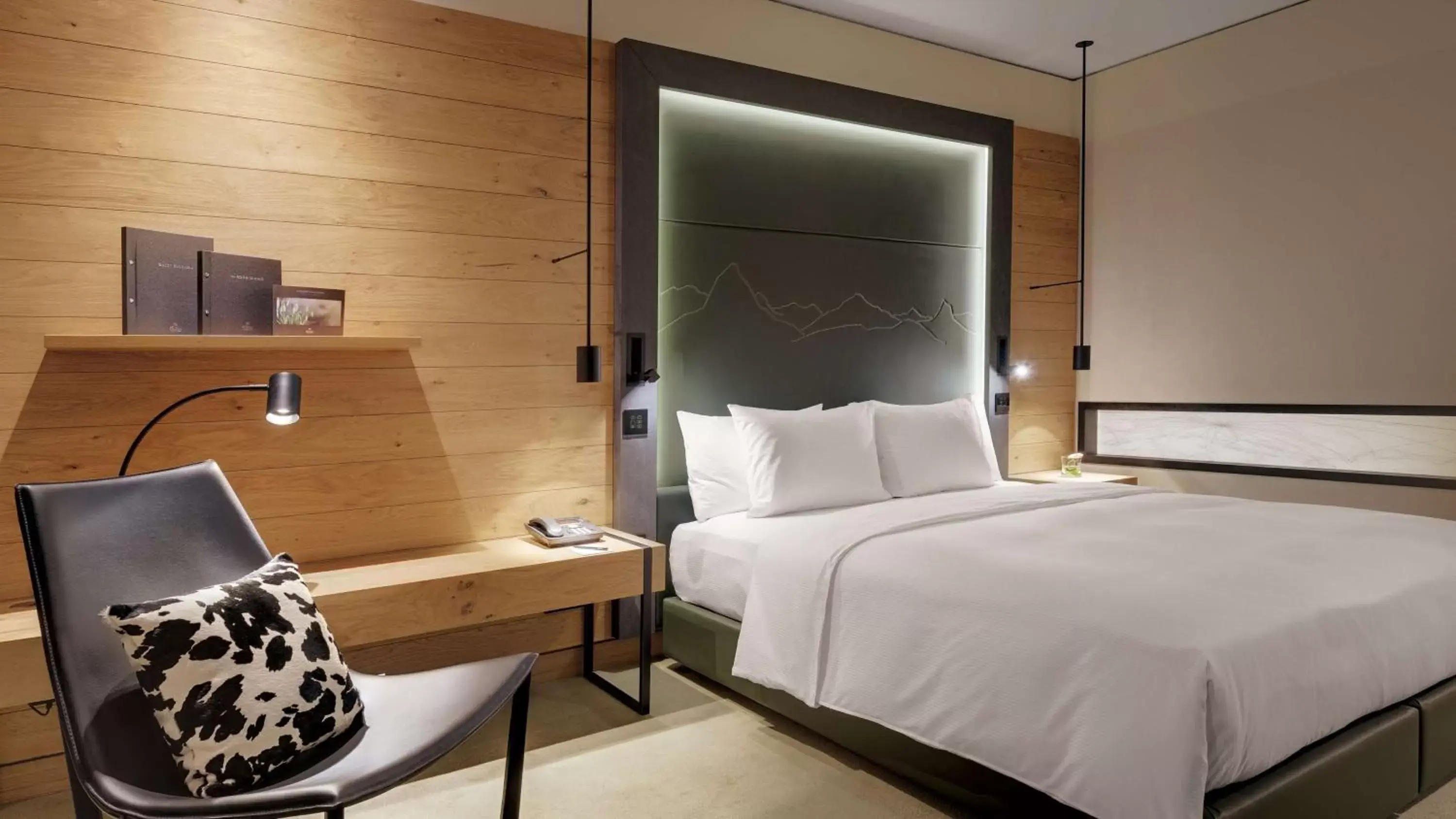 Bedroom, Bed in Hilton Munich Airport