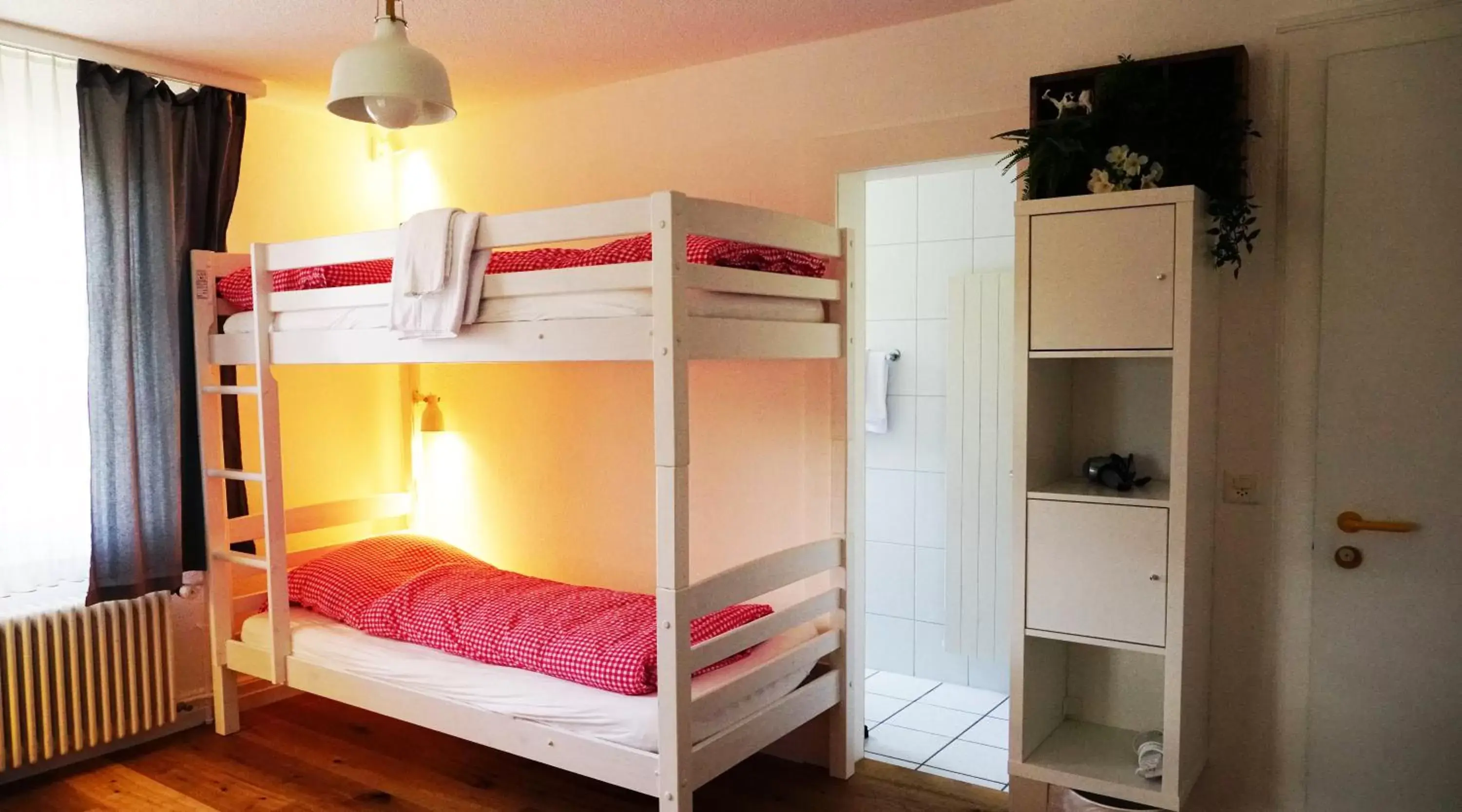 Bedroom, Bed in Adventure Guesthouse Interlaken Bedroom, Bed in Adventure Guesthouse Interlaken