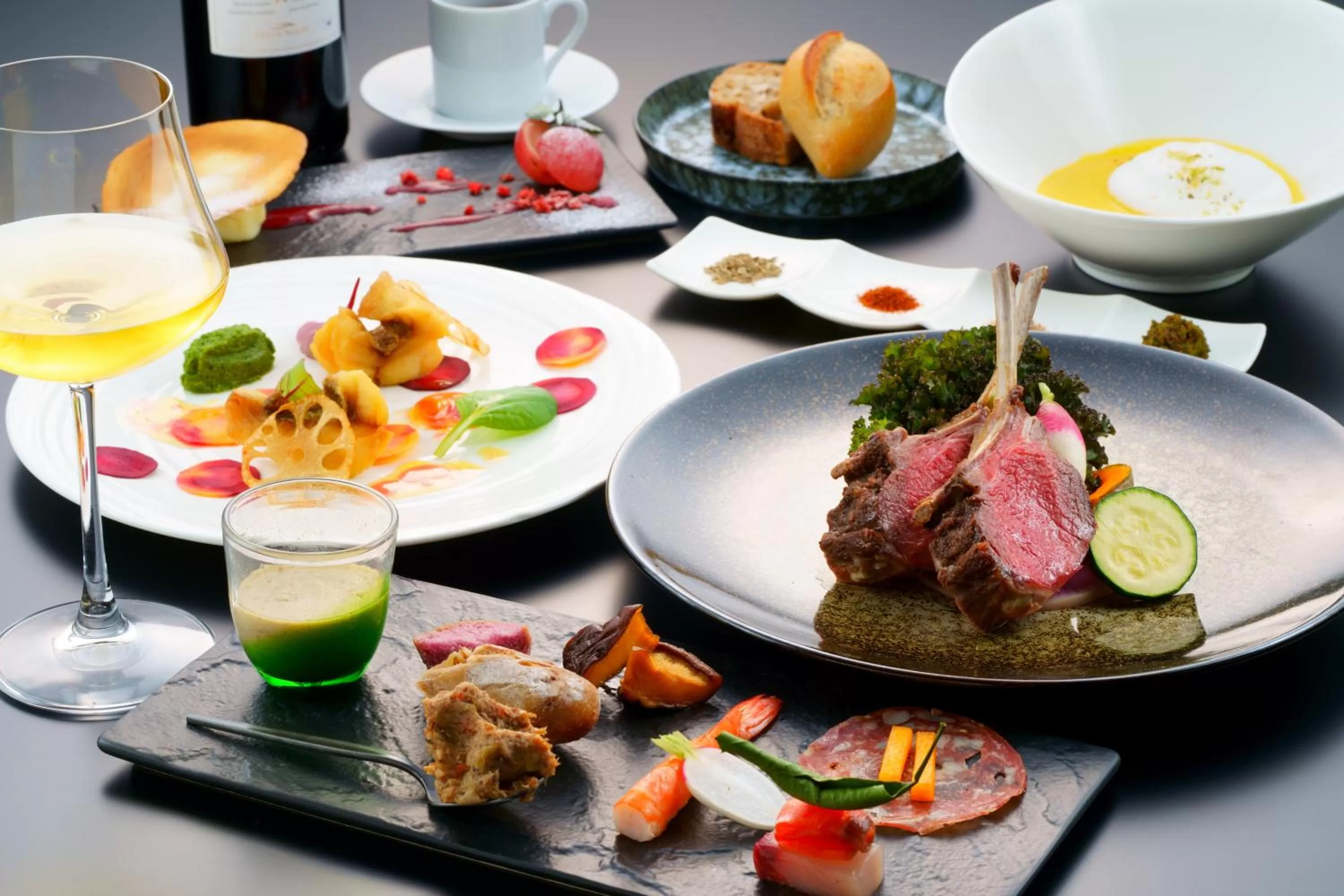 Food and drinks in SEKIYA RESORT Galleria Midobaru