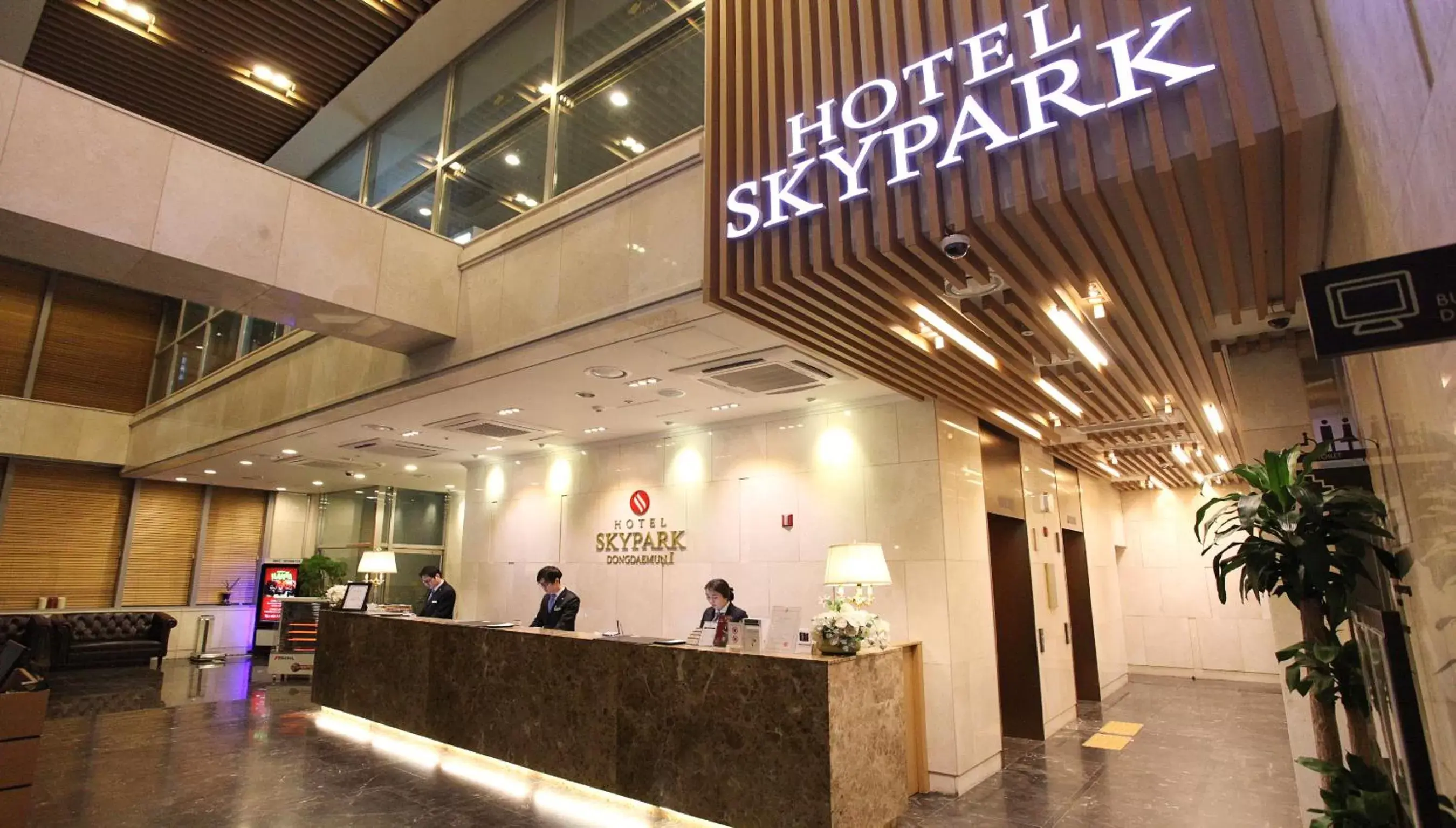 Lobby/Reception in Hotel Skypark Dongdaemun I