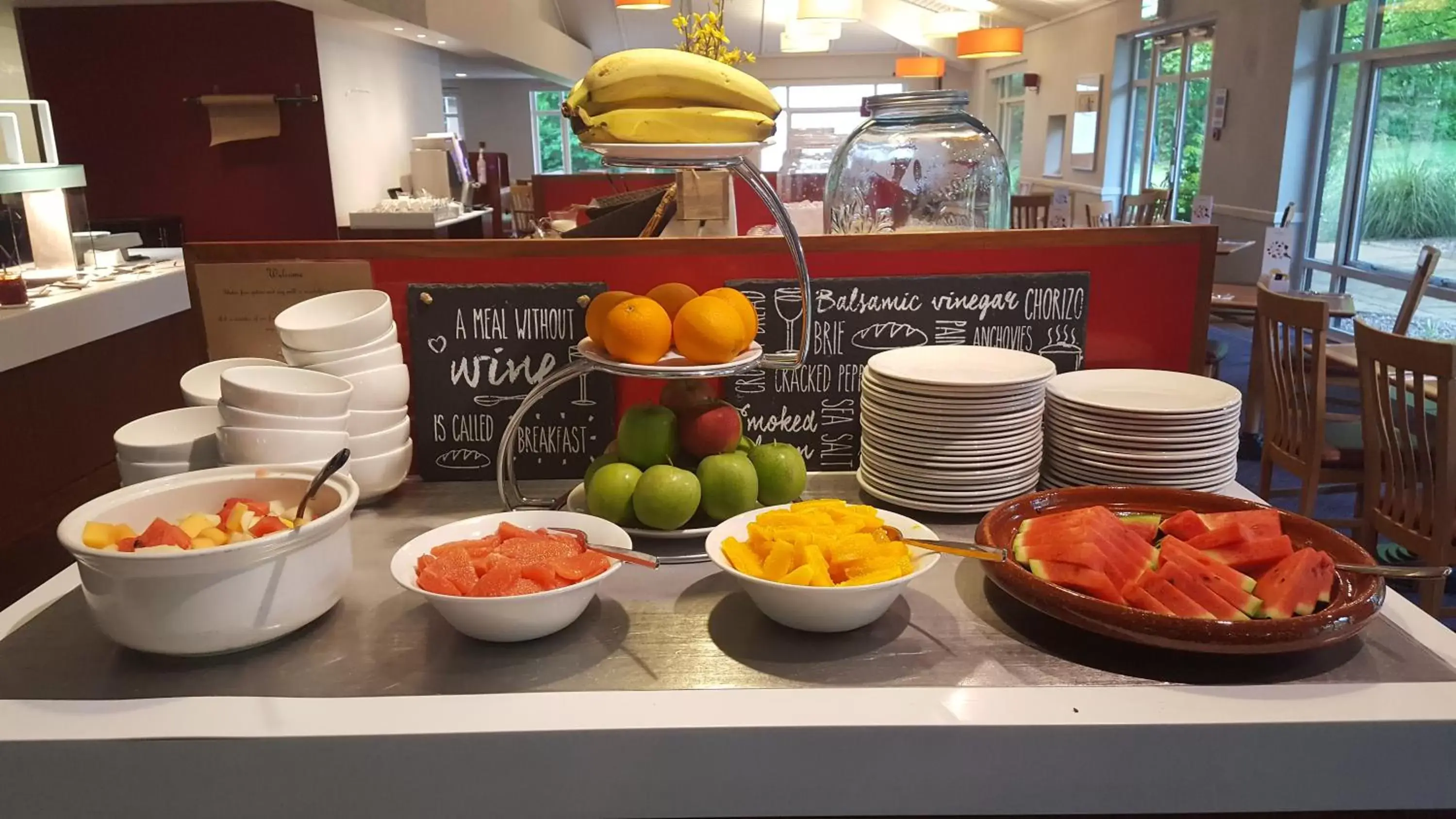Food and drinks in Novotel Manchester West