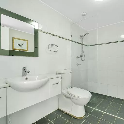 Tradewinds Apartments