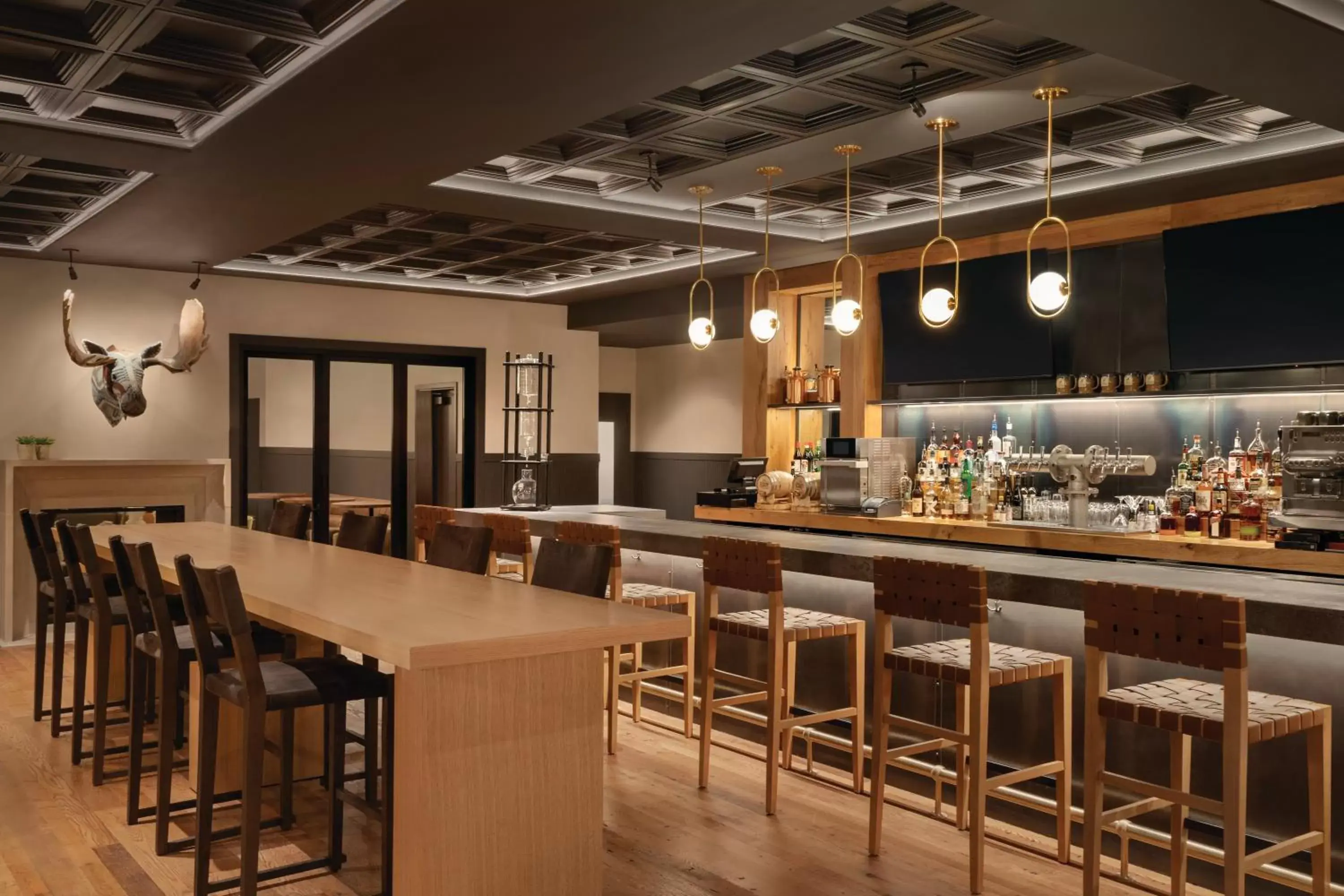 Lounge or bar, Restaurant/Places to Eat in The Eddy Taproom & Hotel