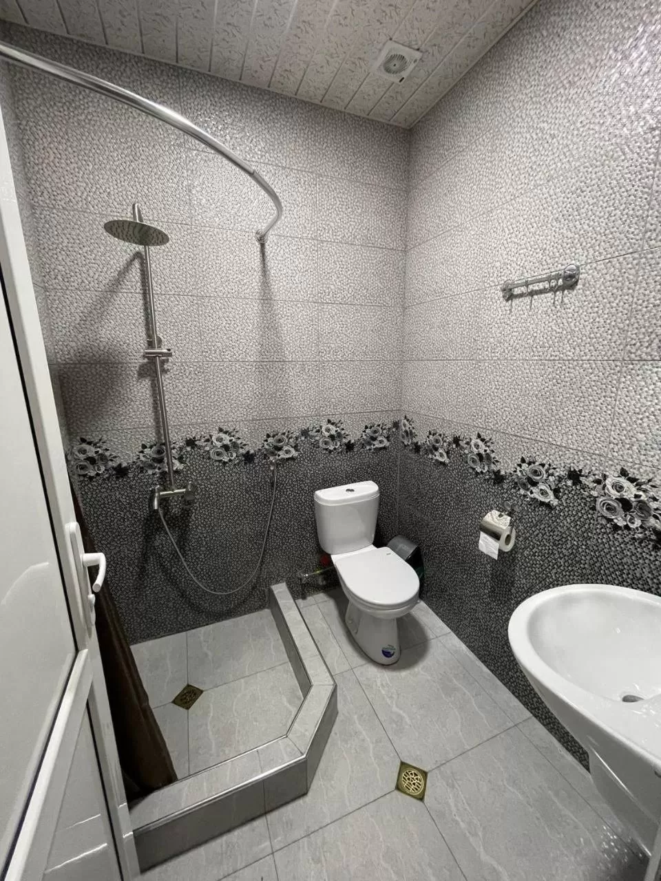 Double Room in Hotel Alley