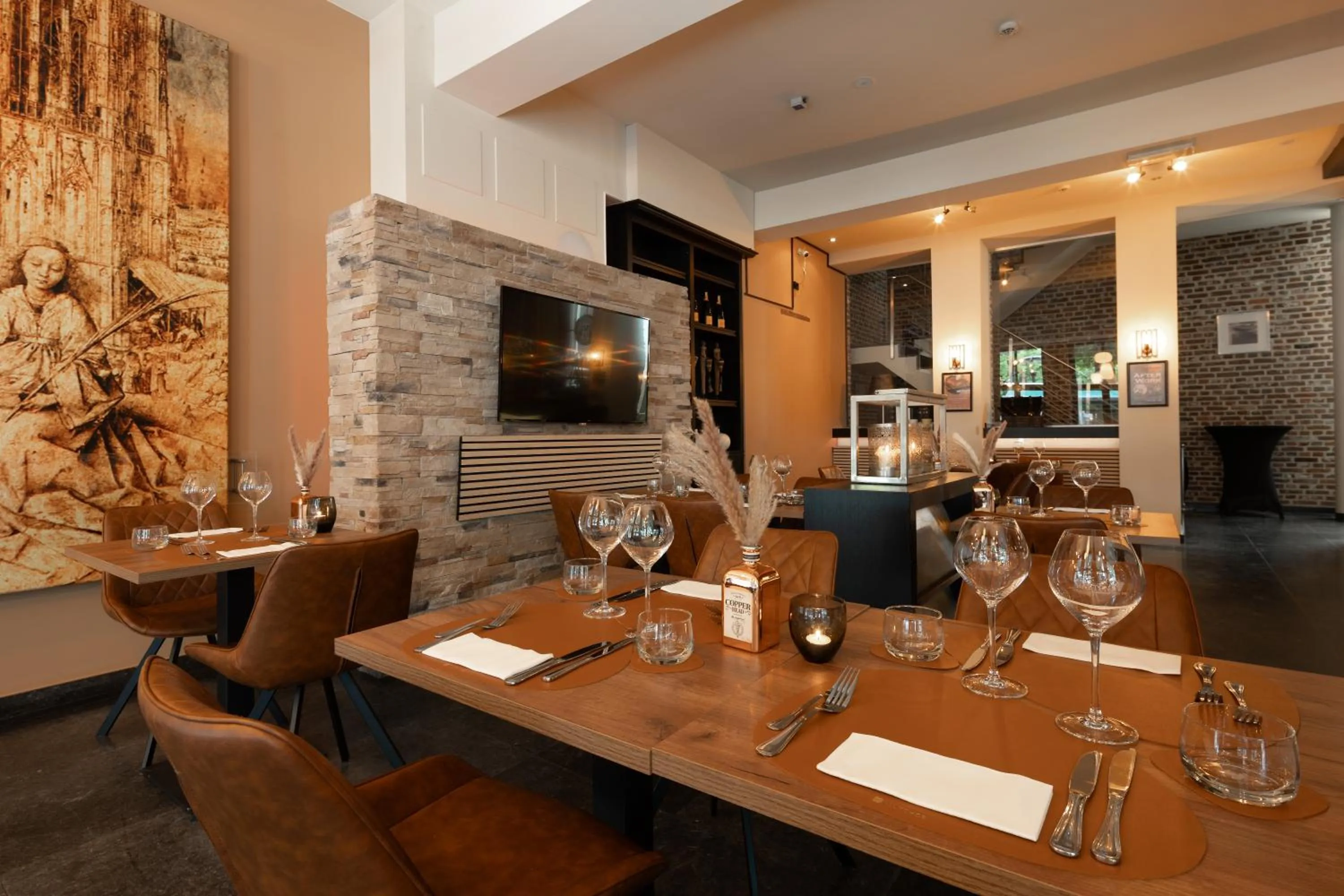 Restaurant/places to eat in Hotel Van Eyck