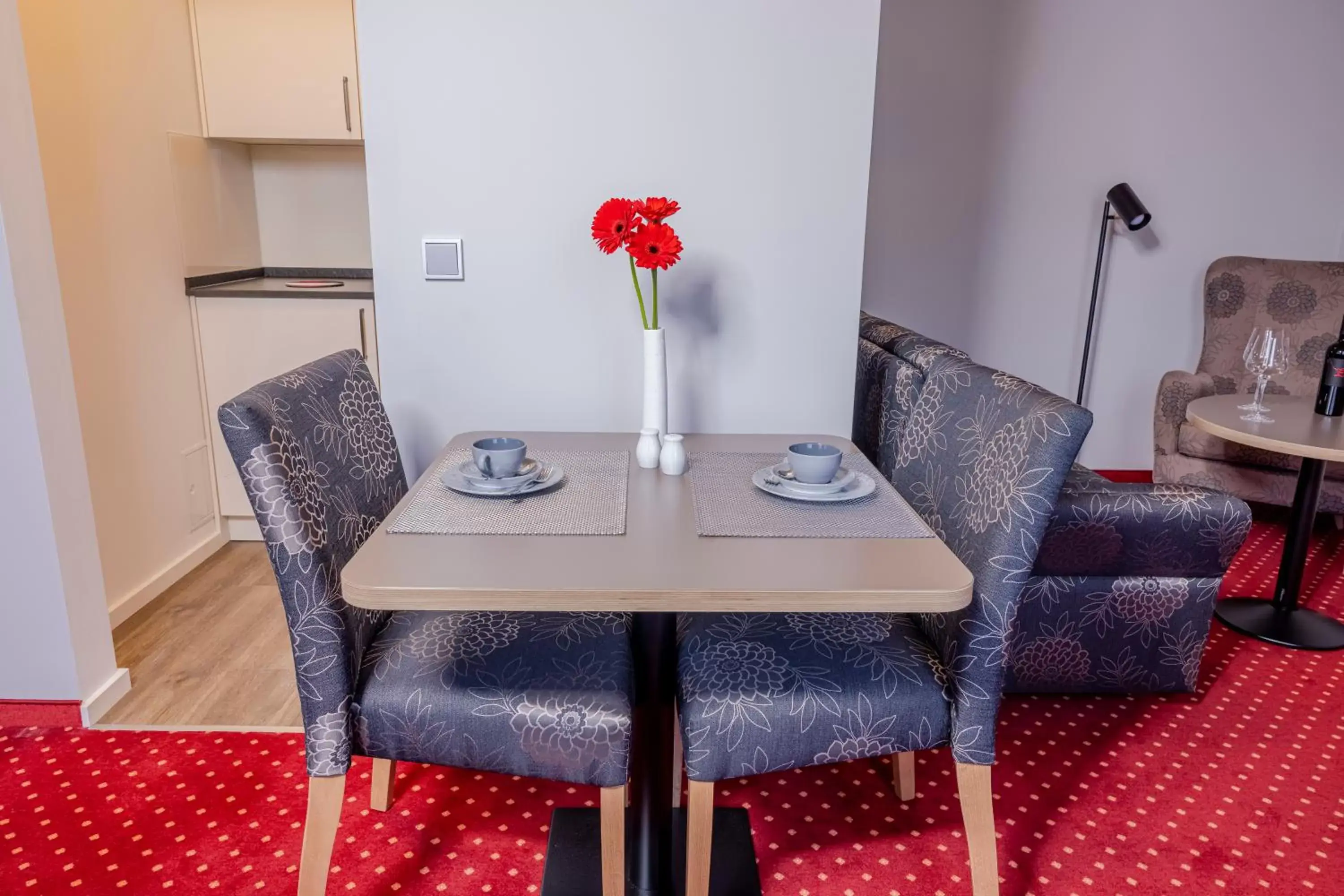 Dining Area in Hotel KonradP Holzkirchen