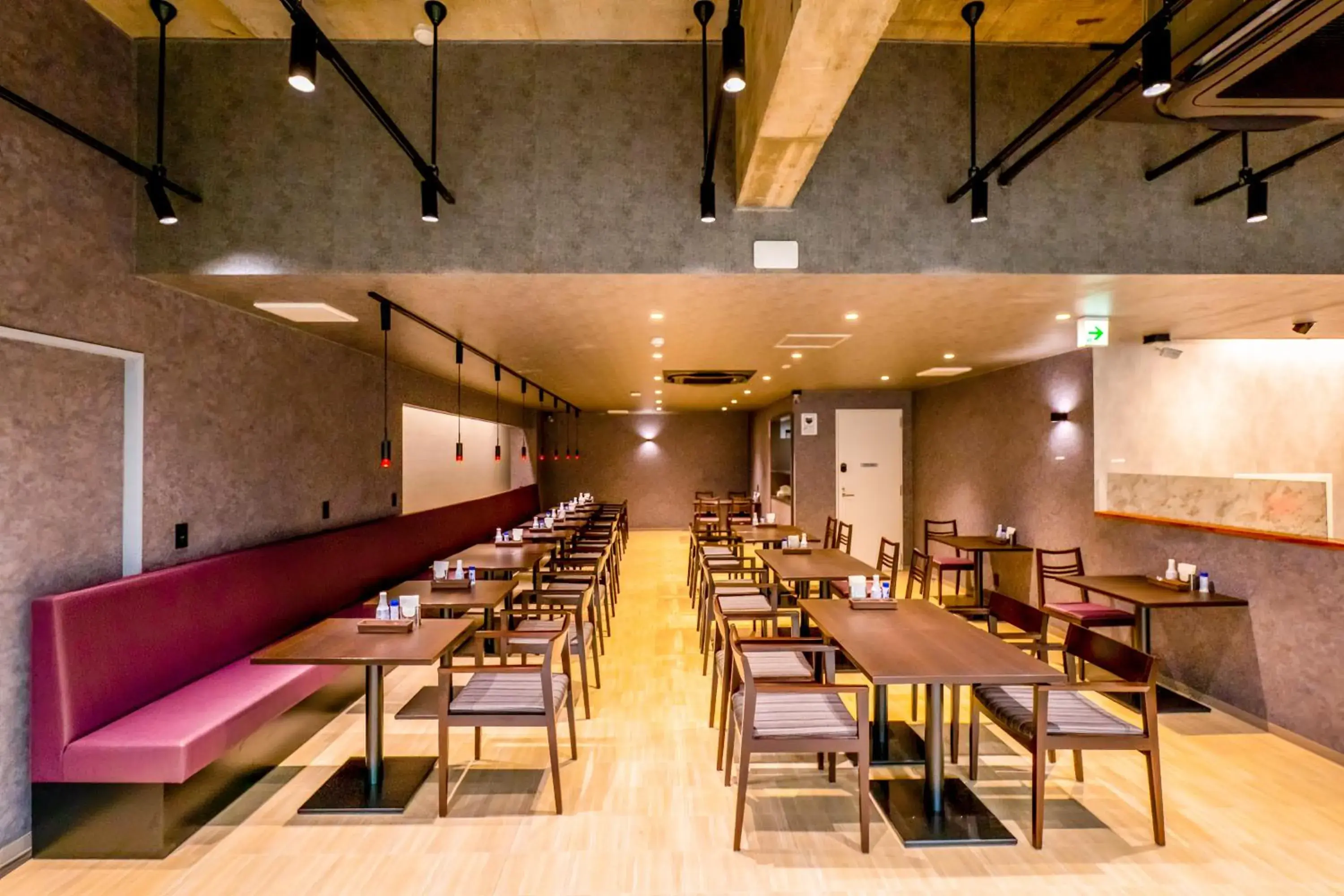 Restaurant/places to eat in Hotel Sun Restaurant/places to eat in Hotel Sun