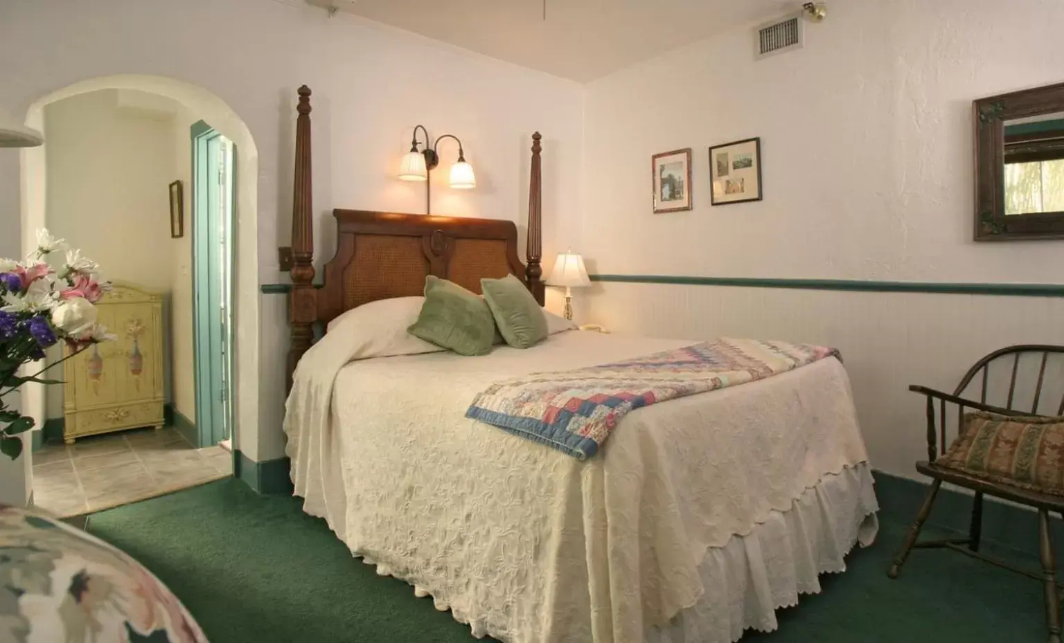 Bed in St. Francis Inn - Saint Augustine