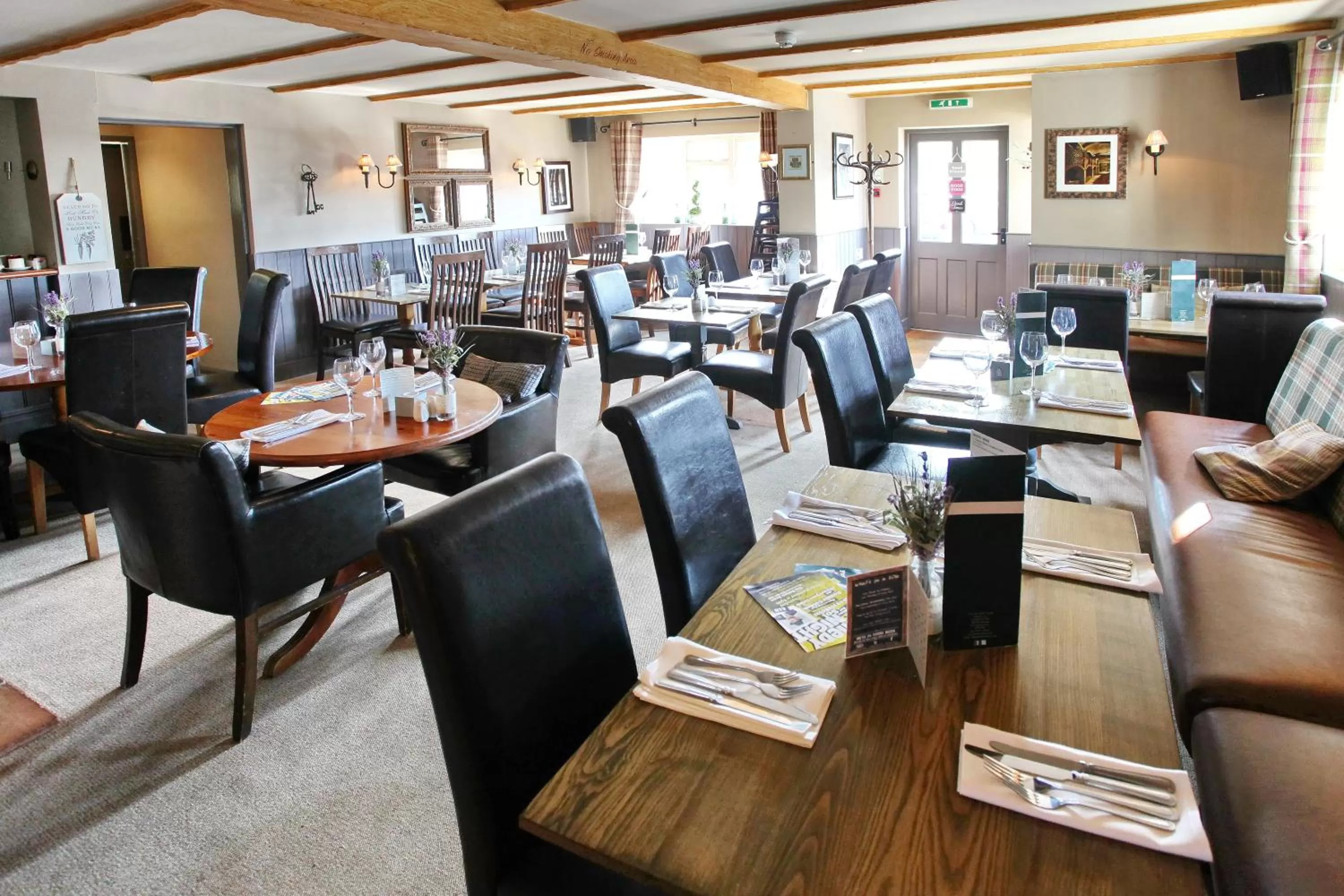 Restaurant/places to eat in The Potters Arms