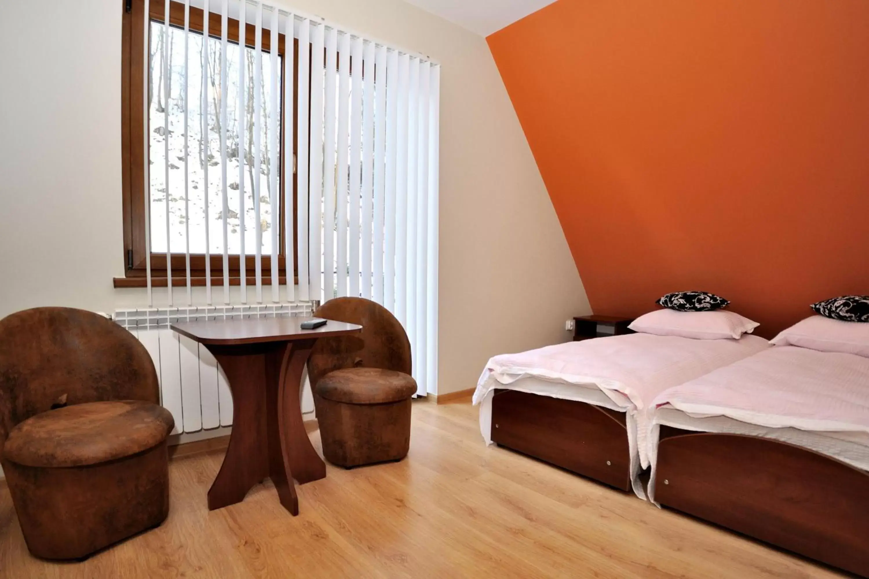 Classic Quadruple Room in Leśny Dworek Biały Dunajec Classic Quadruple Room in Leśny Dworek Biały Dunajec