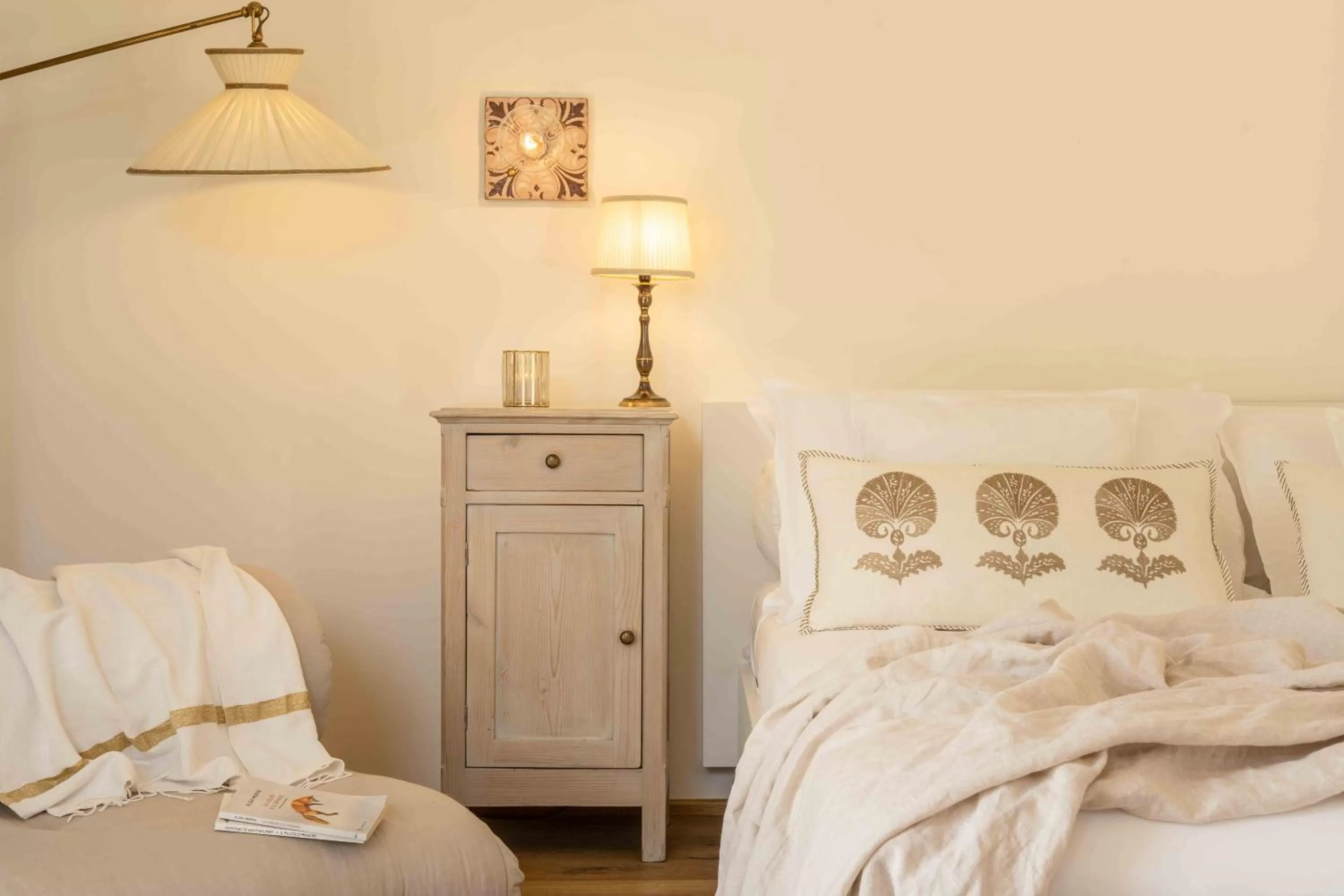 Bed in CasaVostra - Ambience Suites