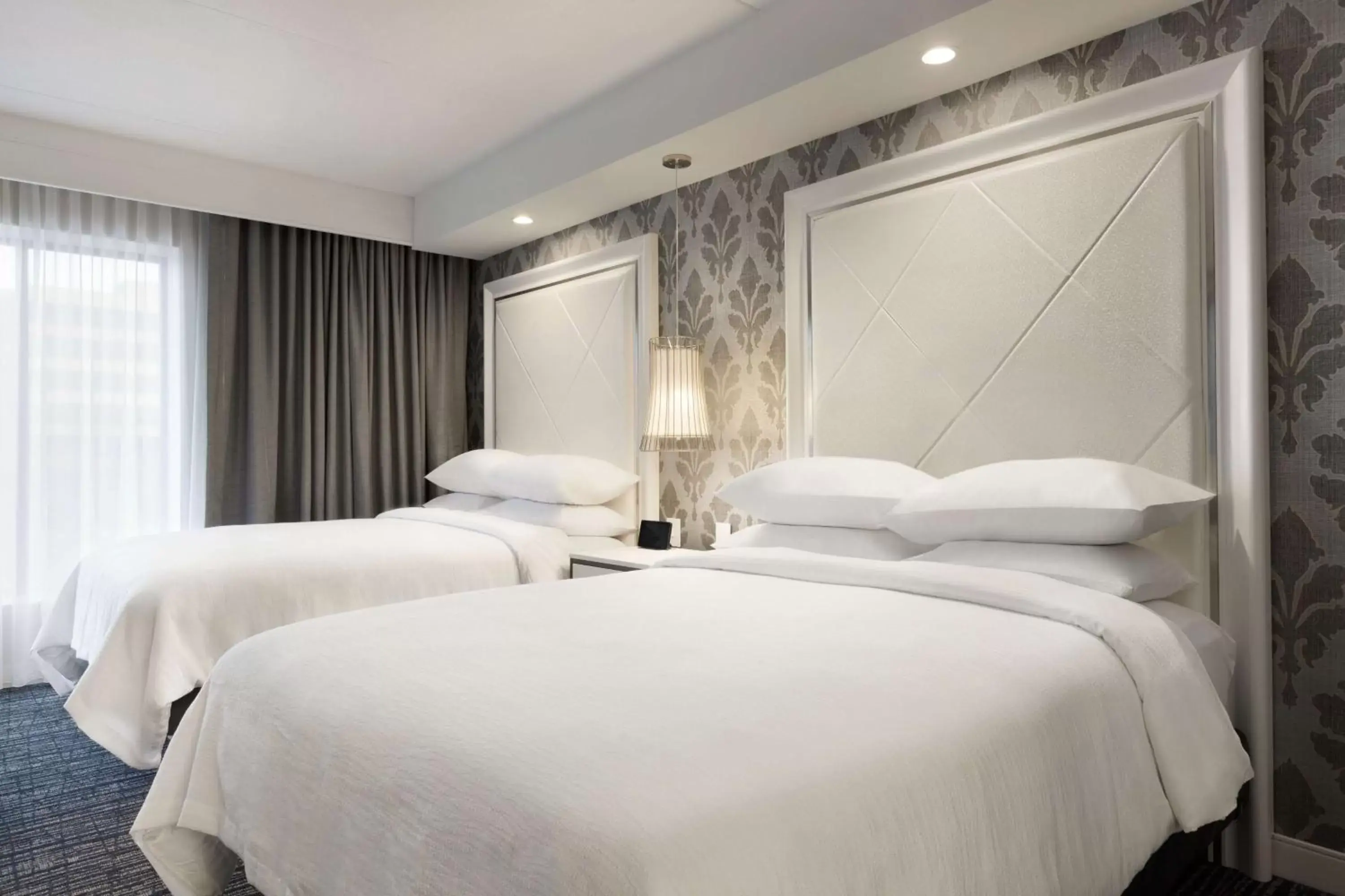 Queen Two Room Suite with Bath Tub - Mobility Accessible in Embassy Suites by Hilton Atlanta NE Gwinnett Sugarloaf Queen Two Room Suite with Bath Tub - Mobility Accessible in Embassy Suites by Hilton Atlanta NE Gwinnett Sugarloaf