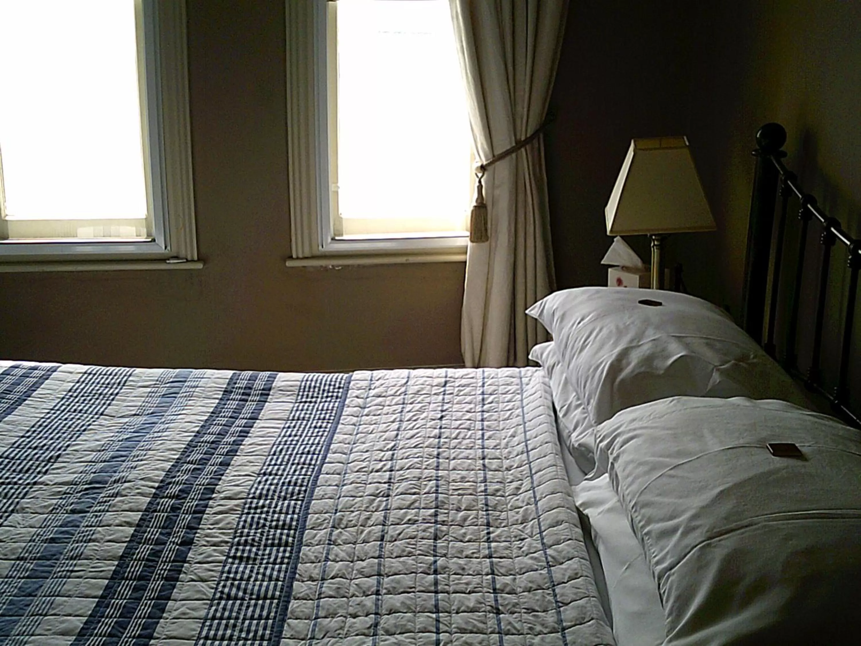 Photo of the whole room in Regency House