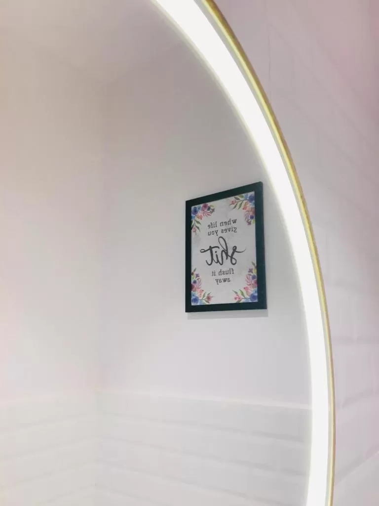 Decorative detail in HALF Hotel, Calangute