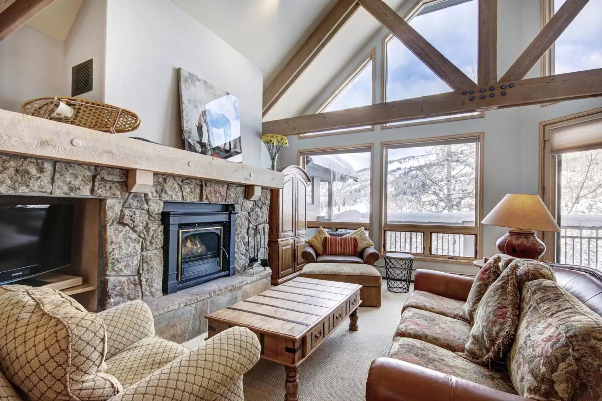 Living room, Seating Area in The Pines Lodge, a RockResort