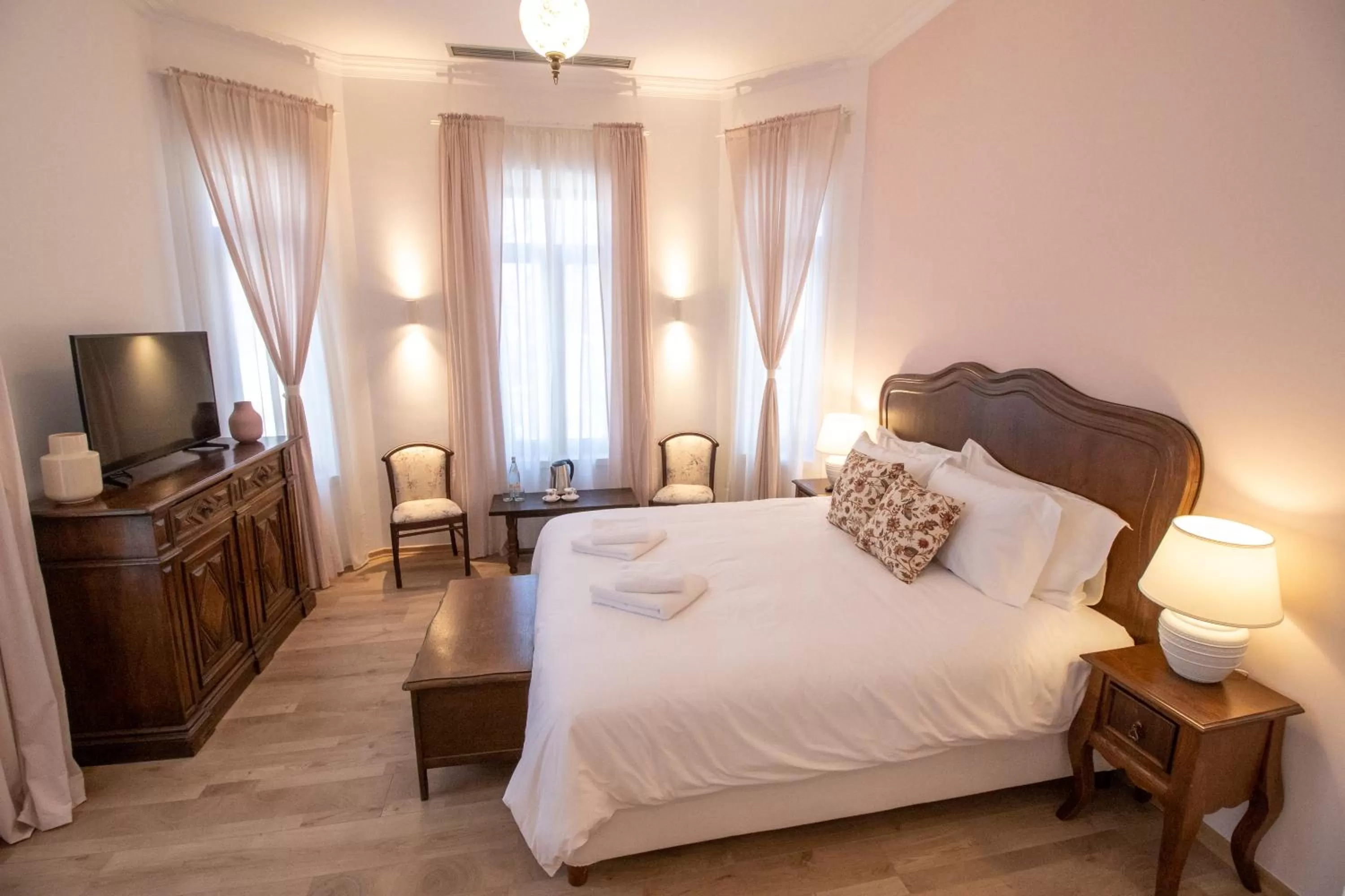 Bed in Garden Villa Boutique Hotel