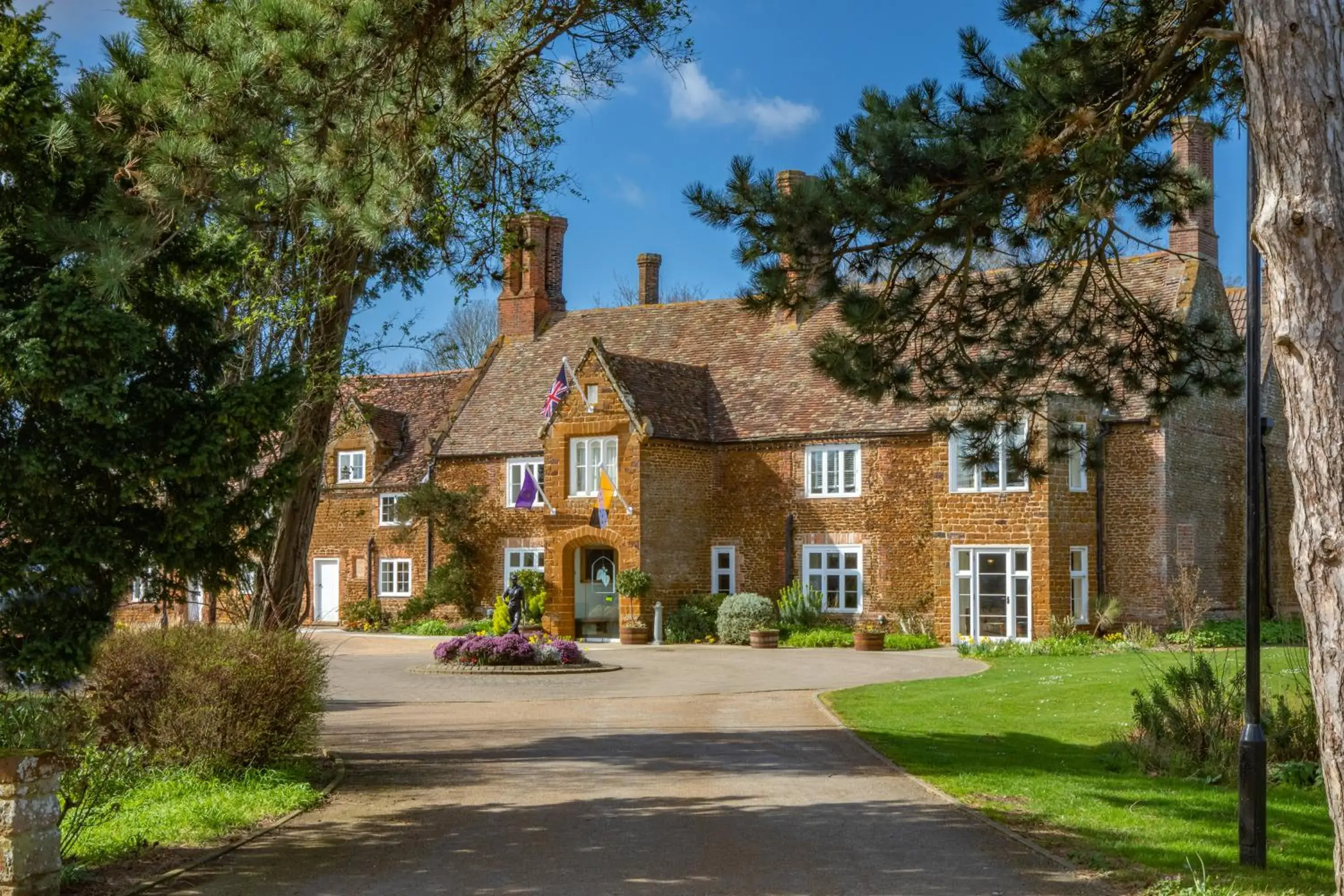 Restaurant/places to eat, Property Building in Heacham Manor Hotel