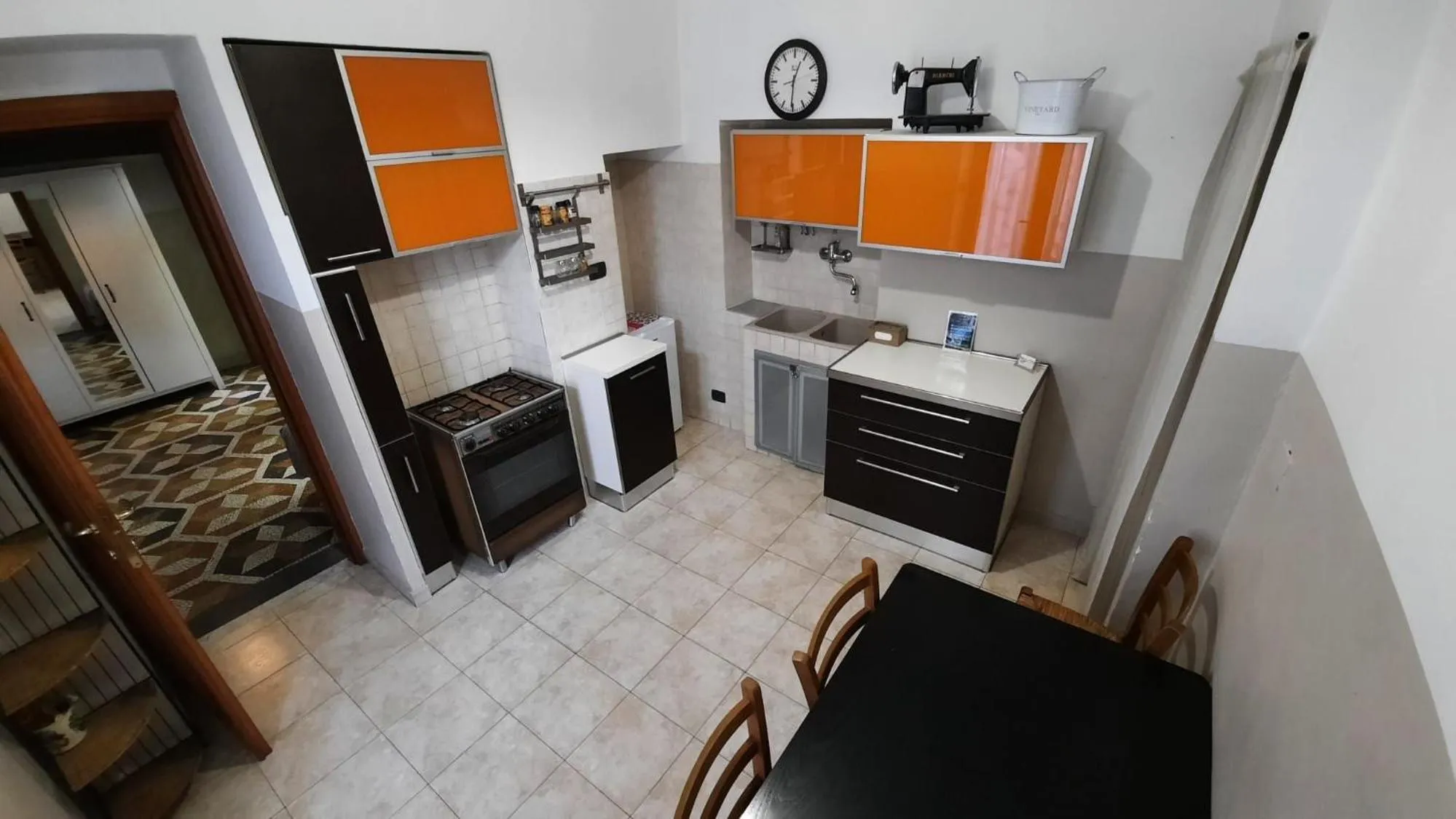 Kitchen or kitchenette in Albergo Avalon