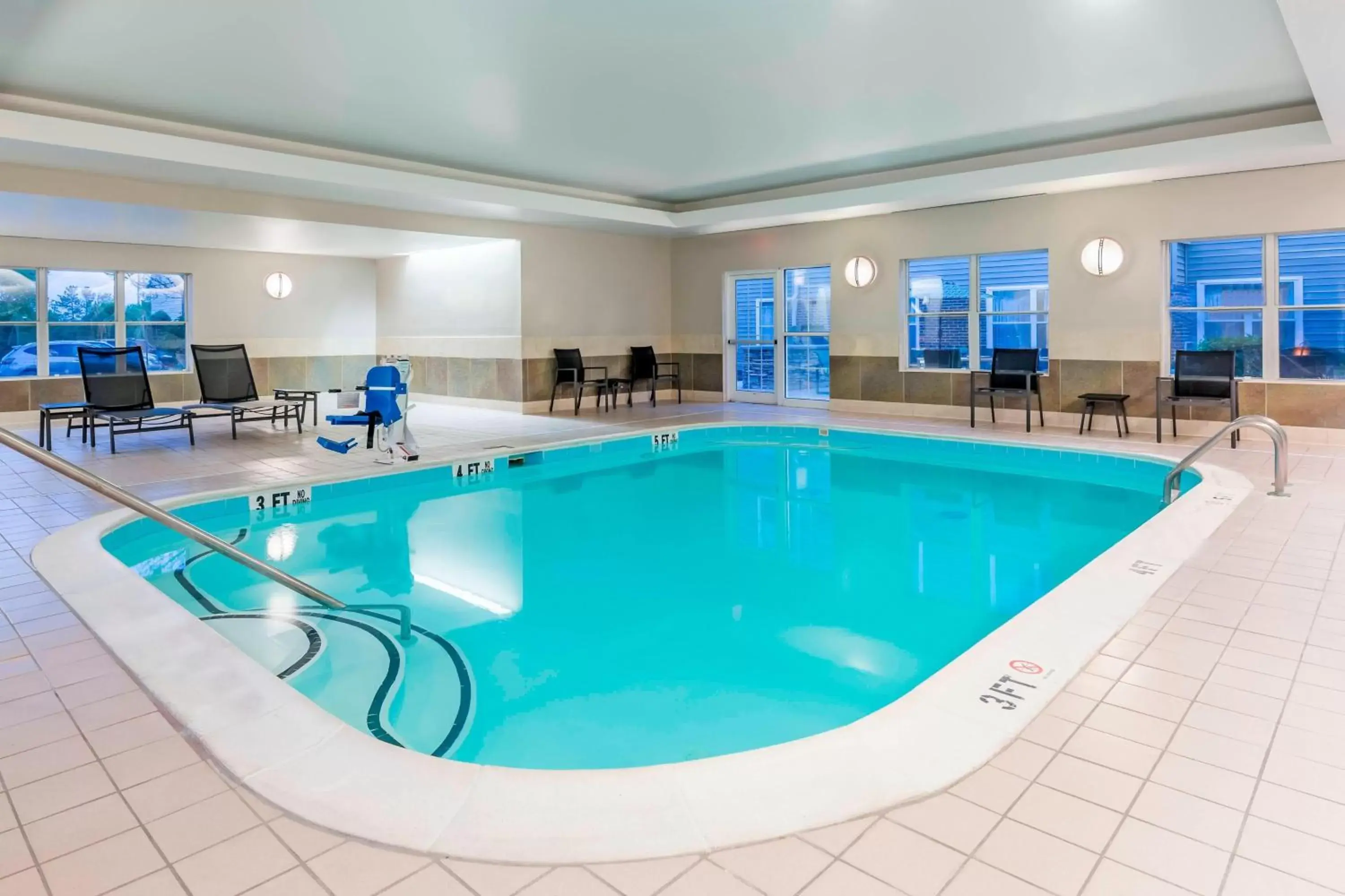 Swimming Pool in Residence Inn Savannah Midtown