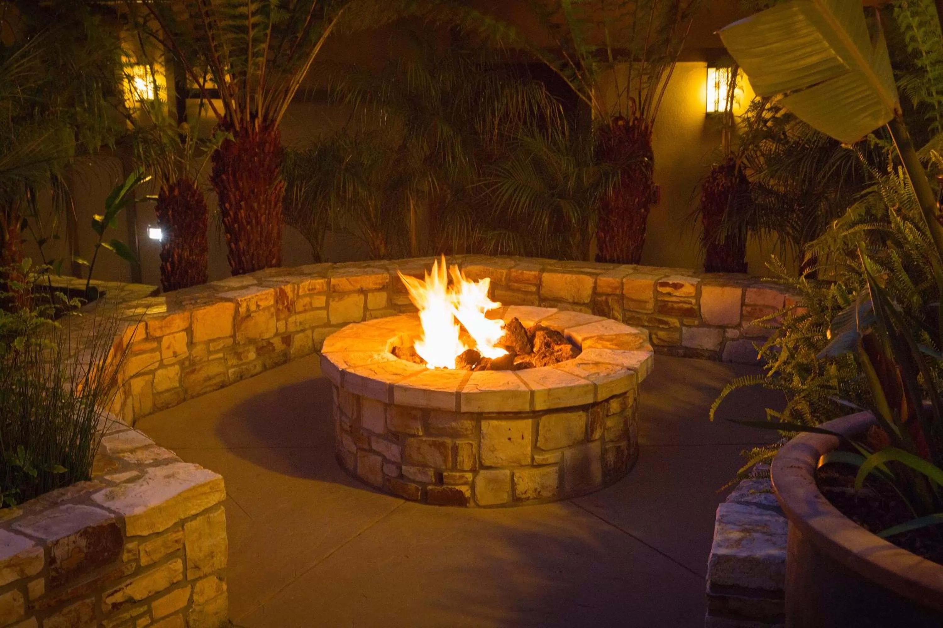 Area and facilities in Tradewinds Carmel