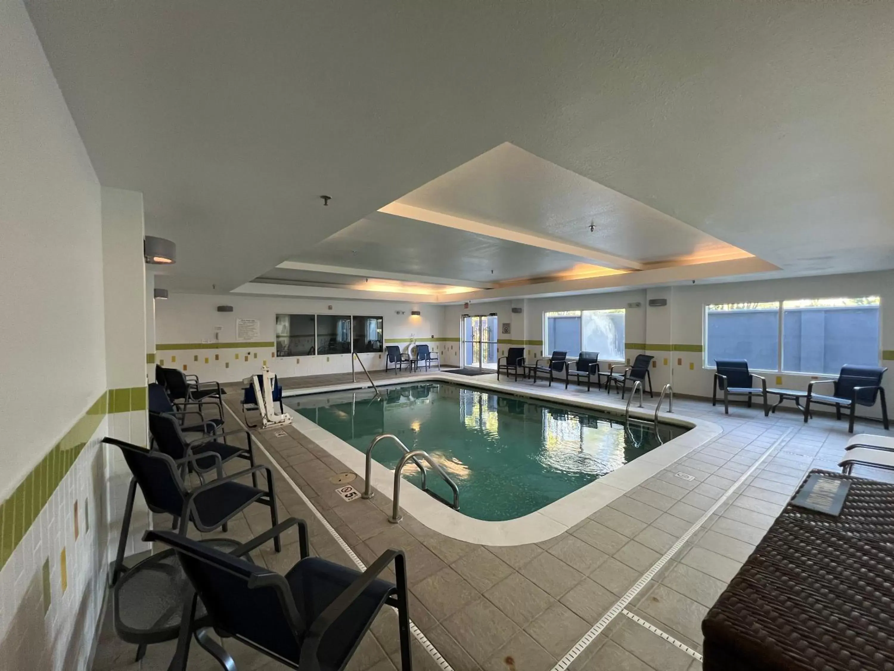 Swimming Pool in Best Western LSU/Medical Corridor Inn & Suites
