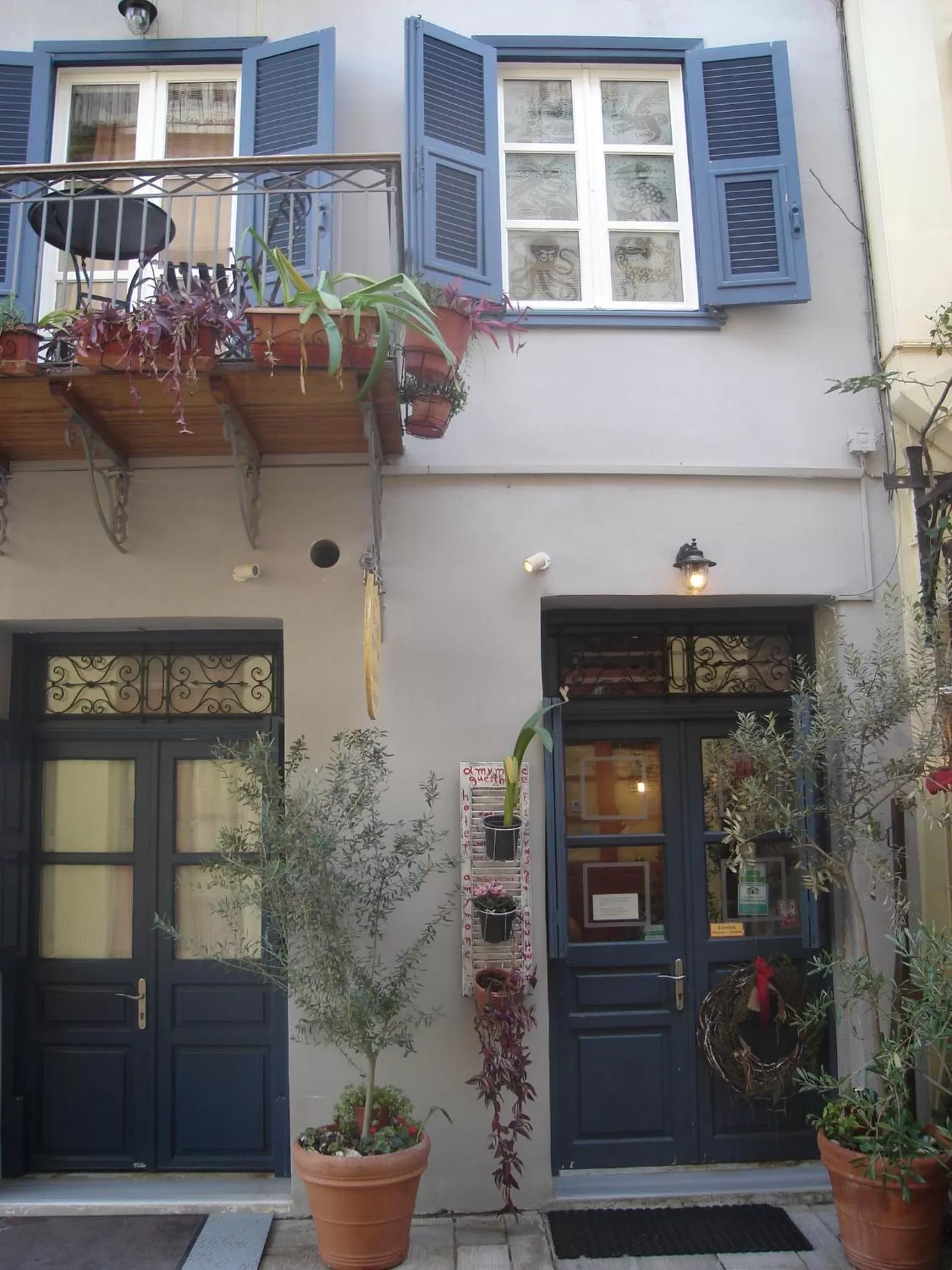 Facade/entrance in Amymone and Adiandi