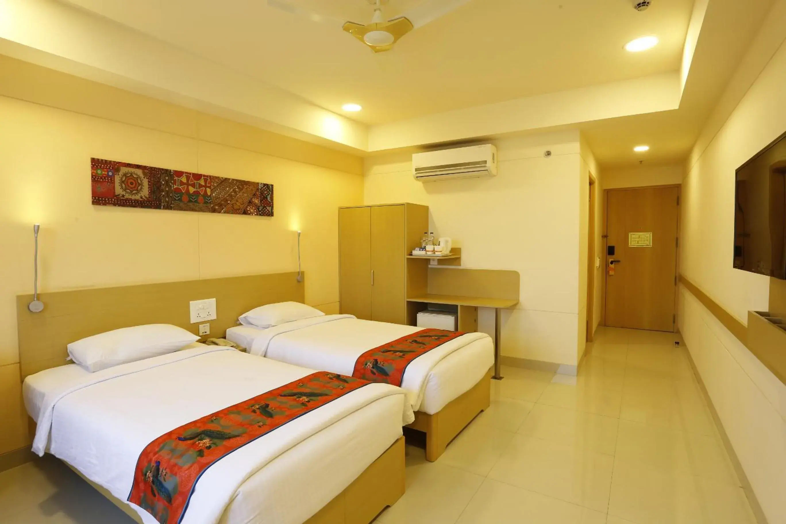 Bed in Ginger Vapi Bed in Ginger Vapi