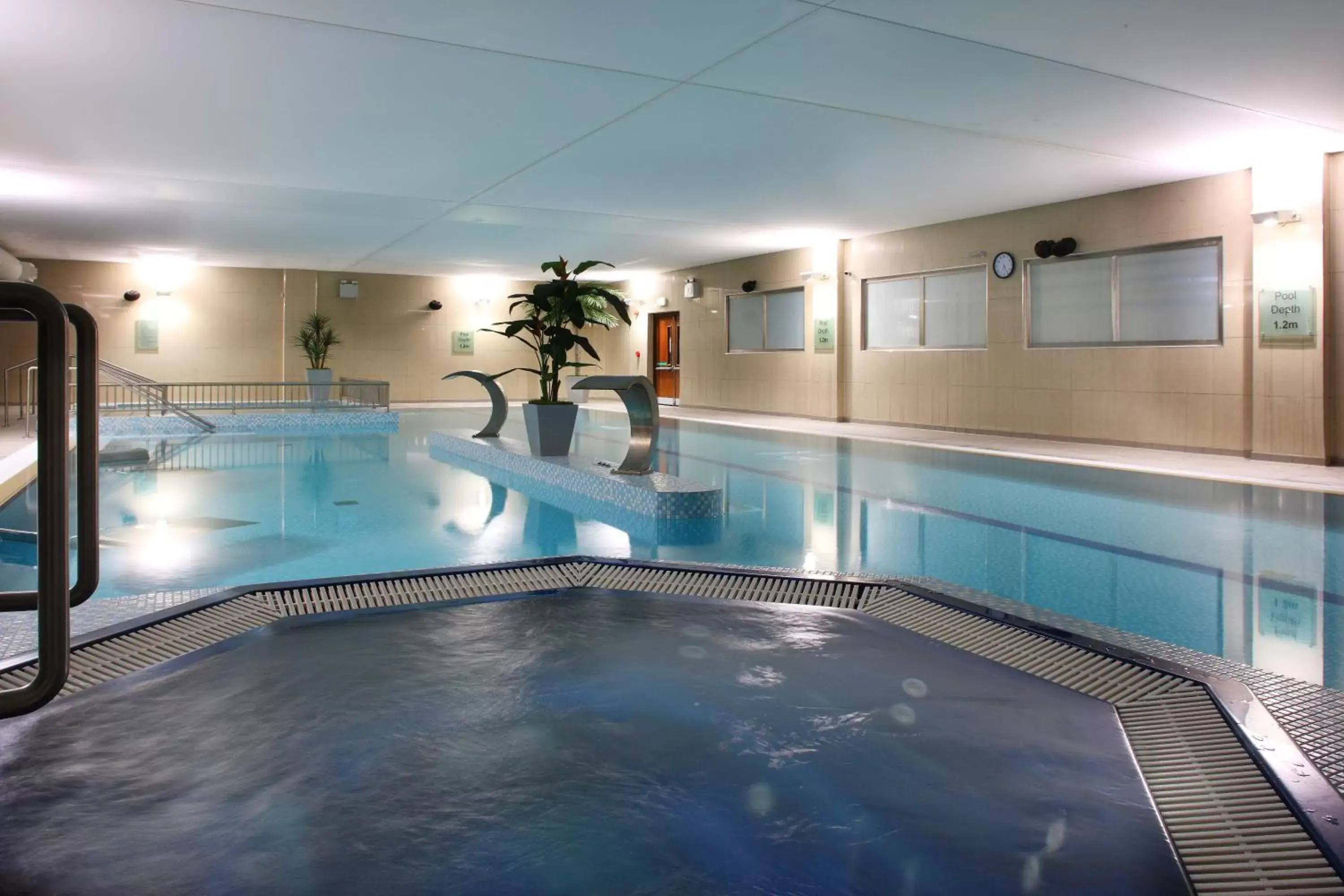 Swimming Pool in Maldron Hotel Tallaght
