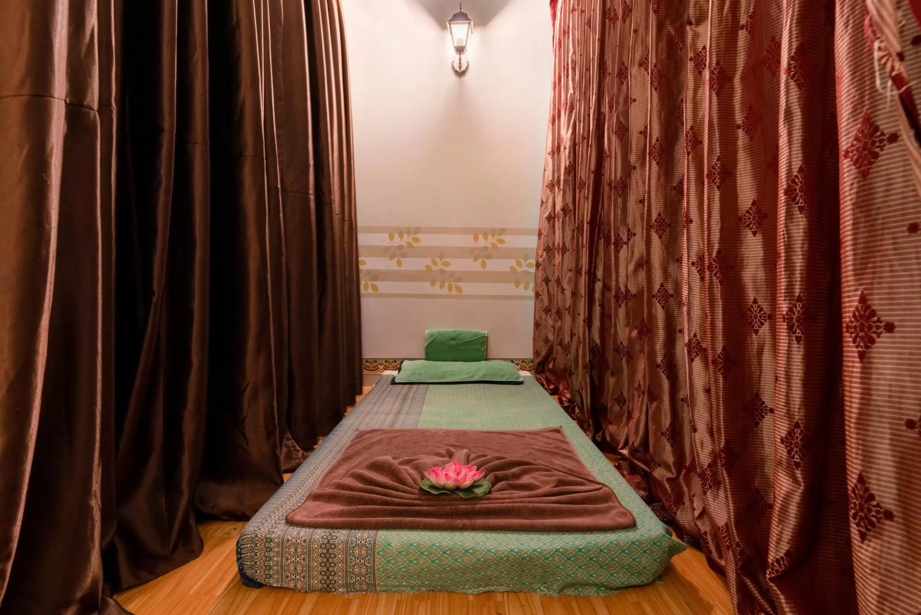 Massage, Bed in At 115 Hotel By Rompo