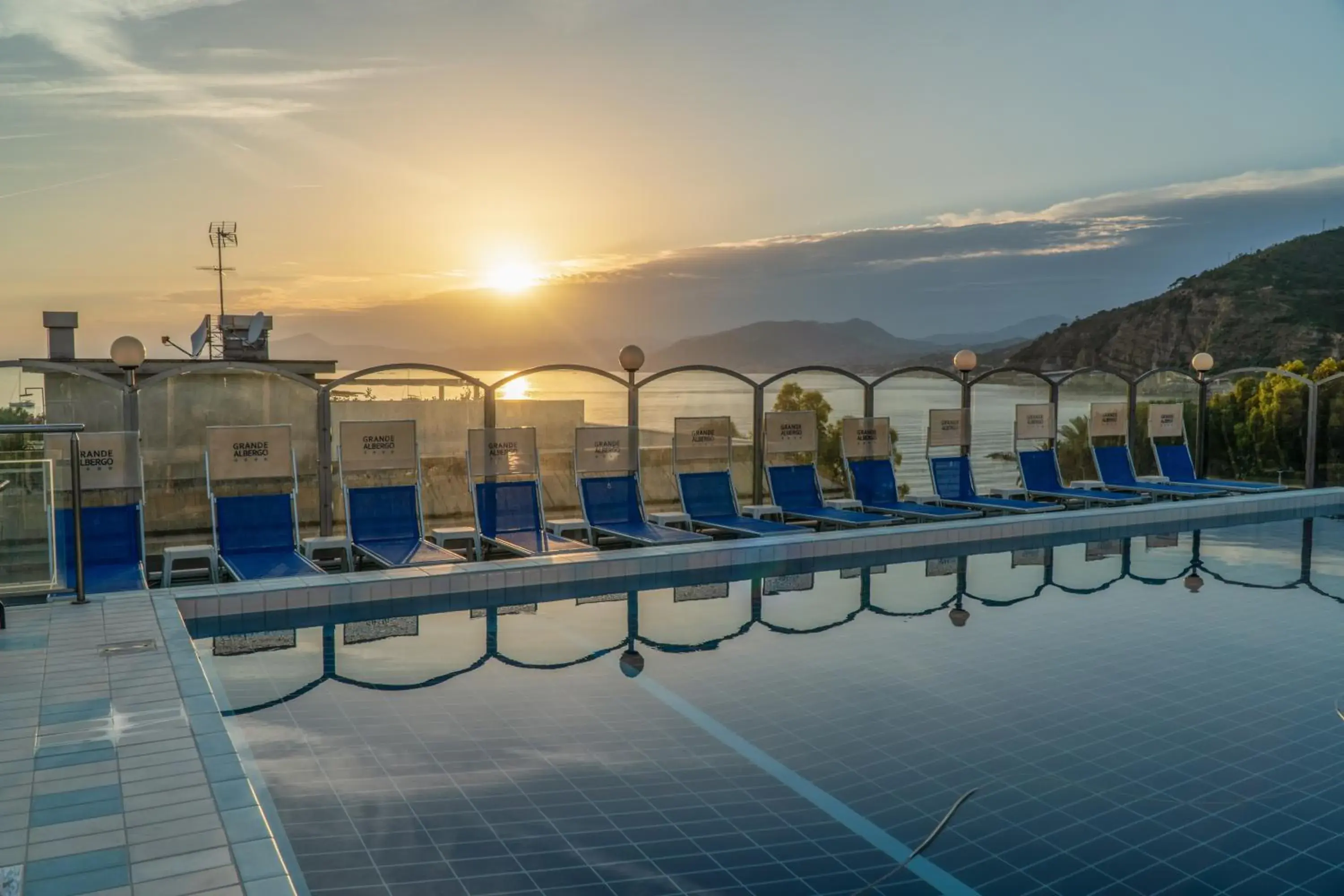 Swimming Pool in Grande Albergo