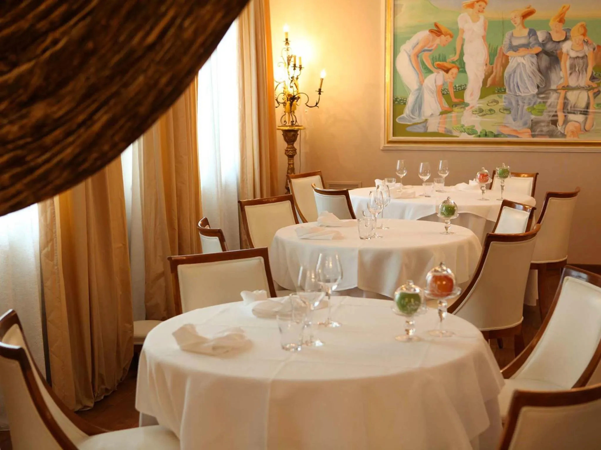 Restaurant/places to eat in Le Muse Hotel