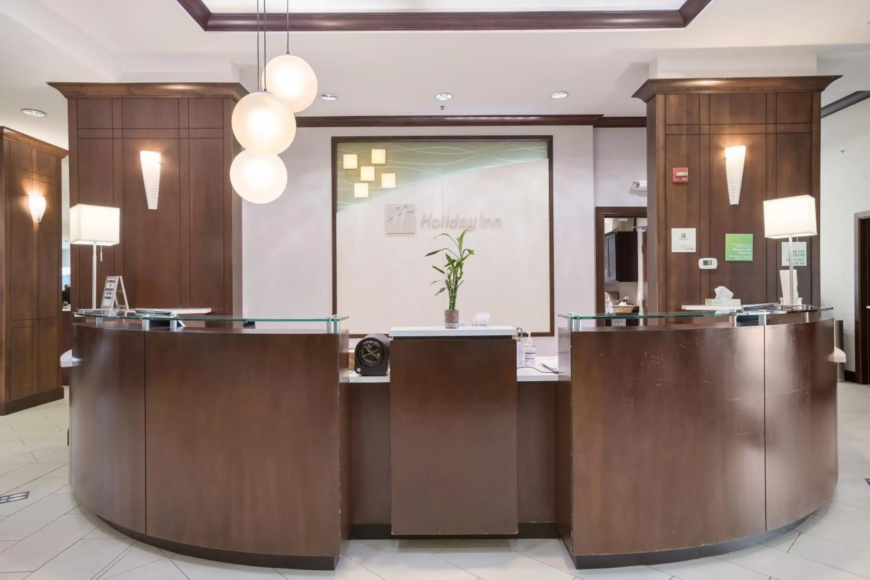 Property building, Lobby/Reception in Holiday Inn Jackson NW - Airport Road, an IHG Hotel