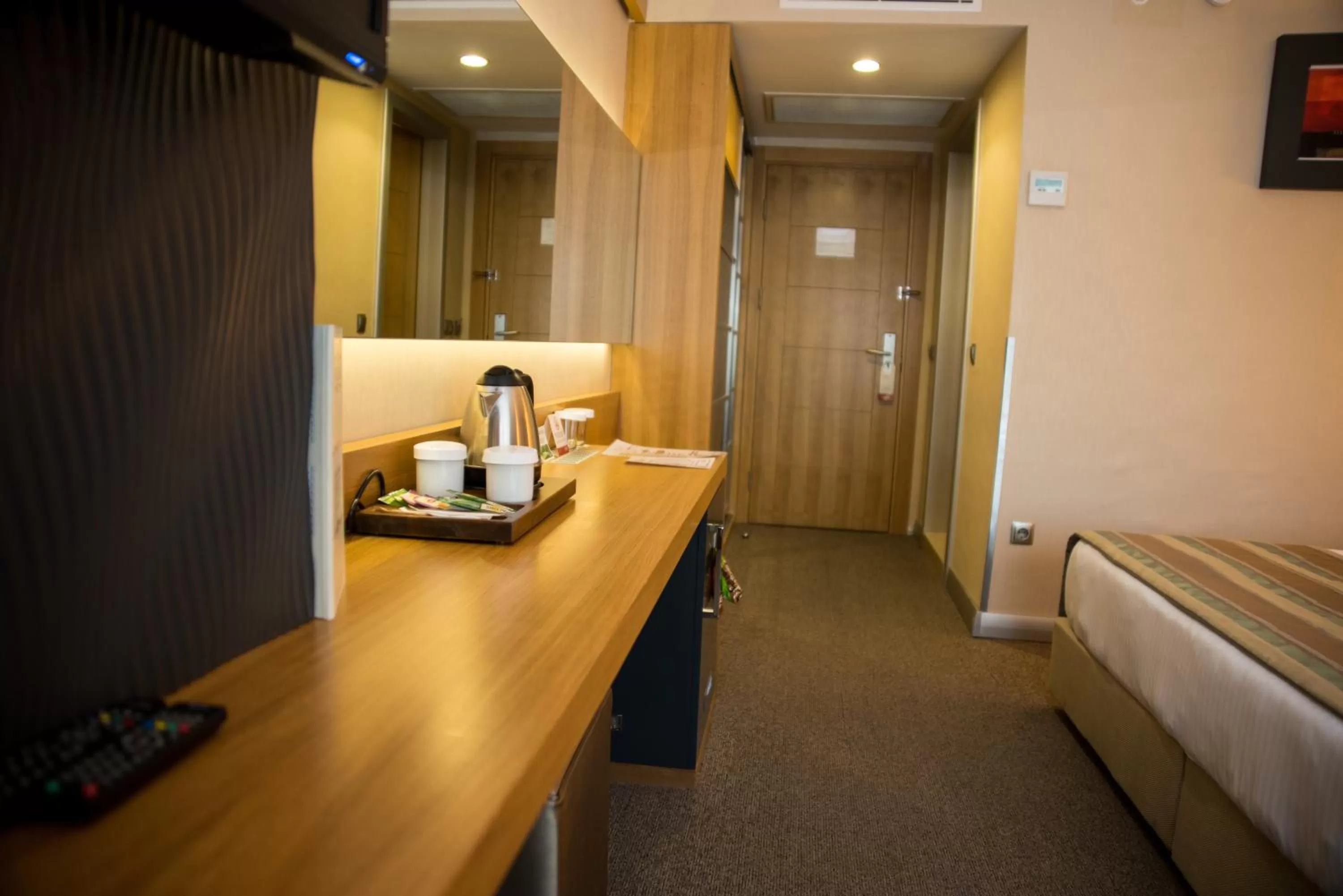 Photo of the whole room, Bed in Efeler Hotel