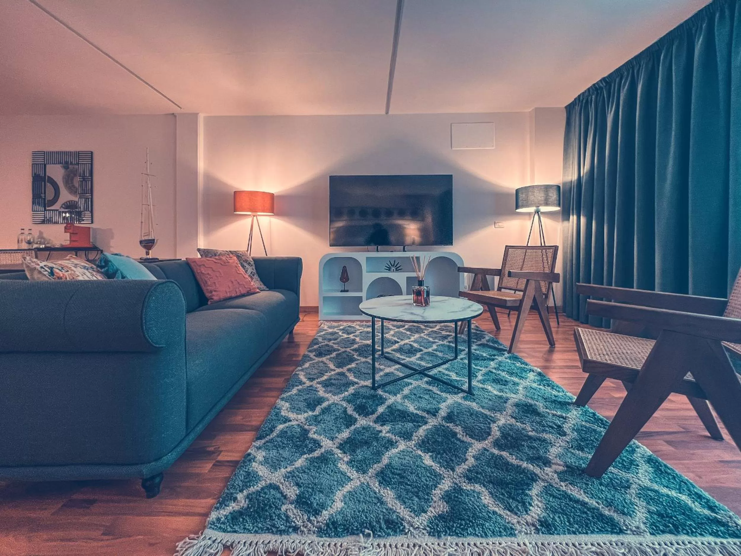 Suite with Balcony and Sea View in Marina House Primero