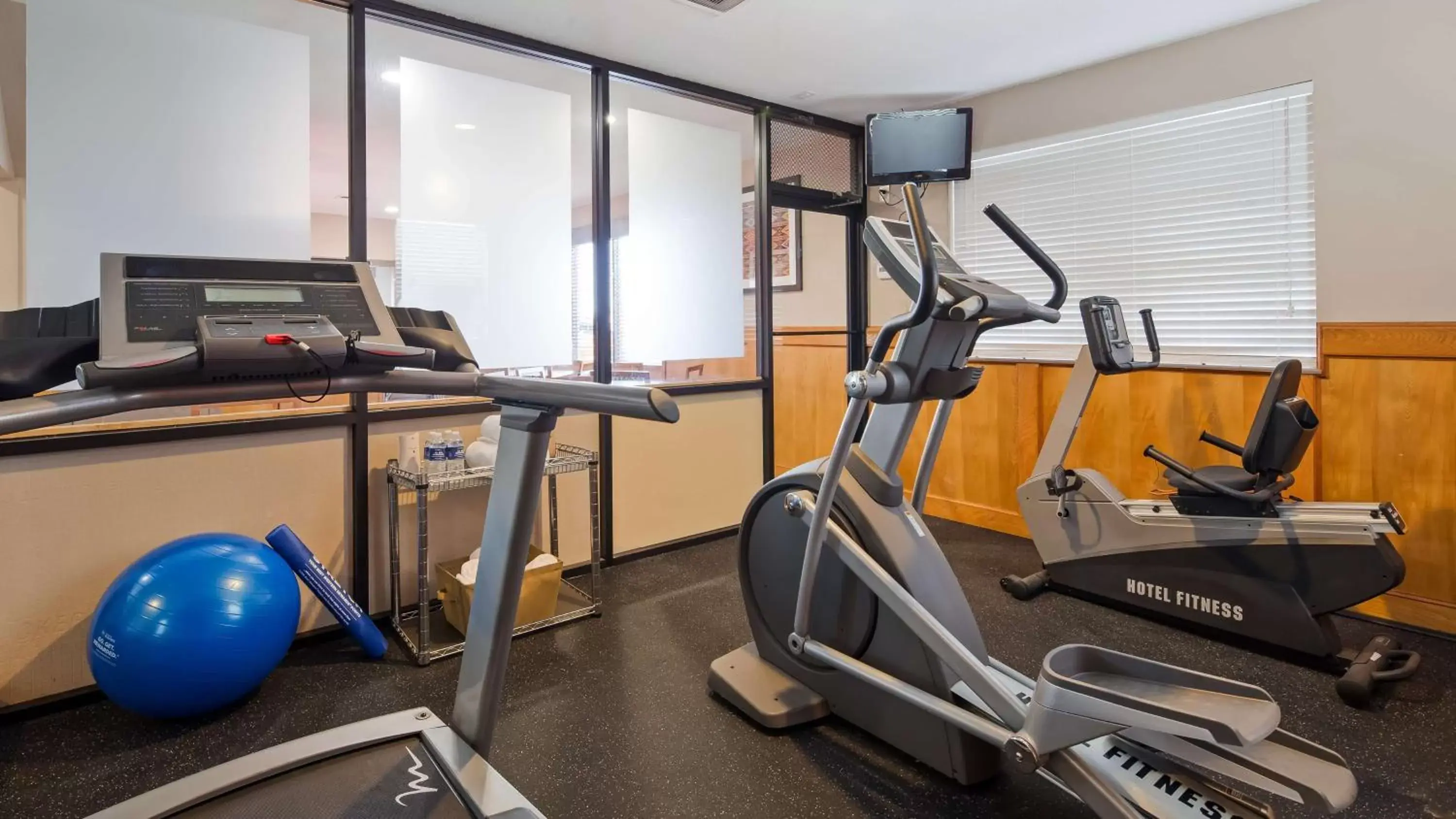 Fitness centre/facilities, Fitness Center/Facilities in Best Western Markita Inn