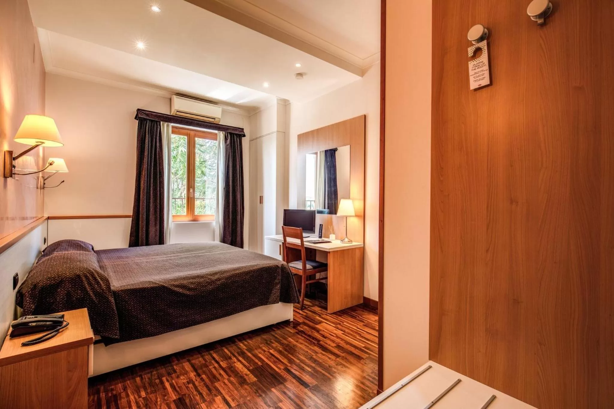 Bed in Hotel Roma Tiburtina Metro