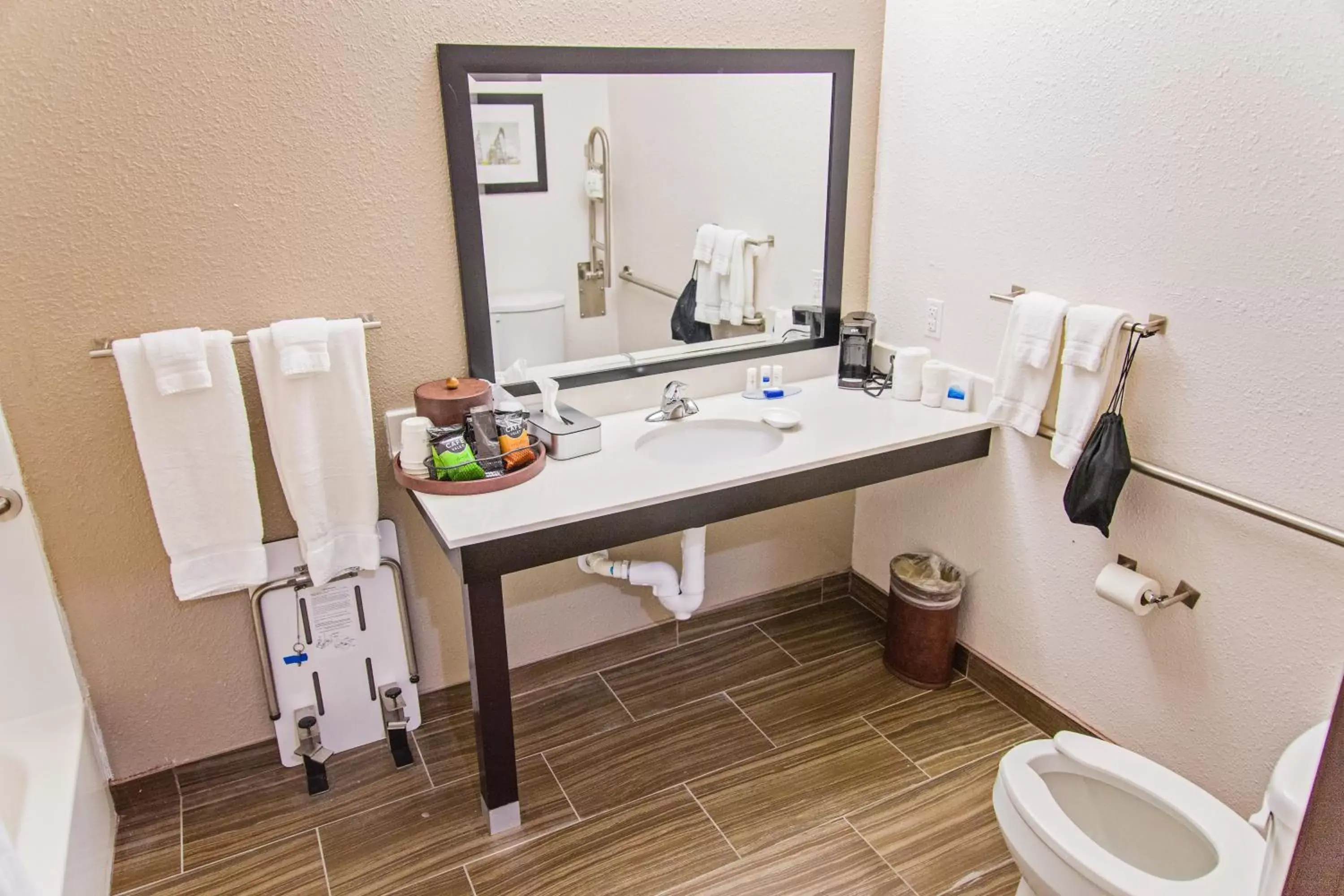 Bathroom in Best Western Plus Big Lake Inn